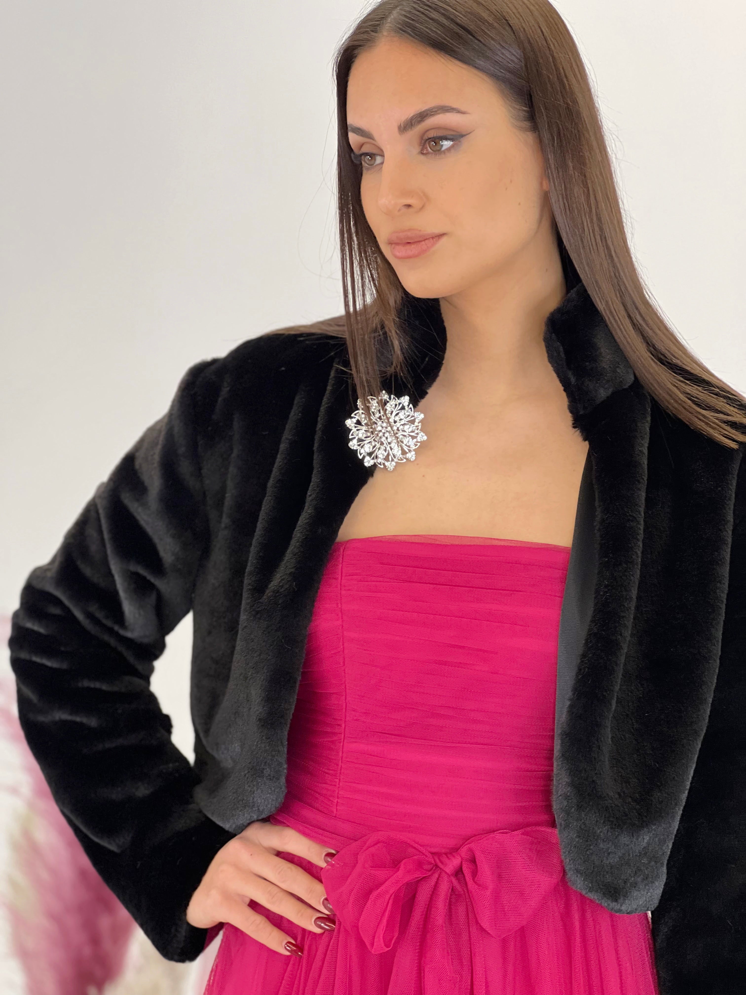 Broche floral con pedrería