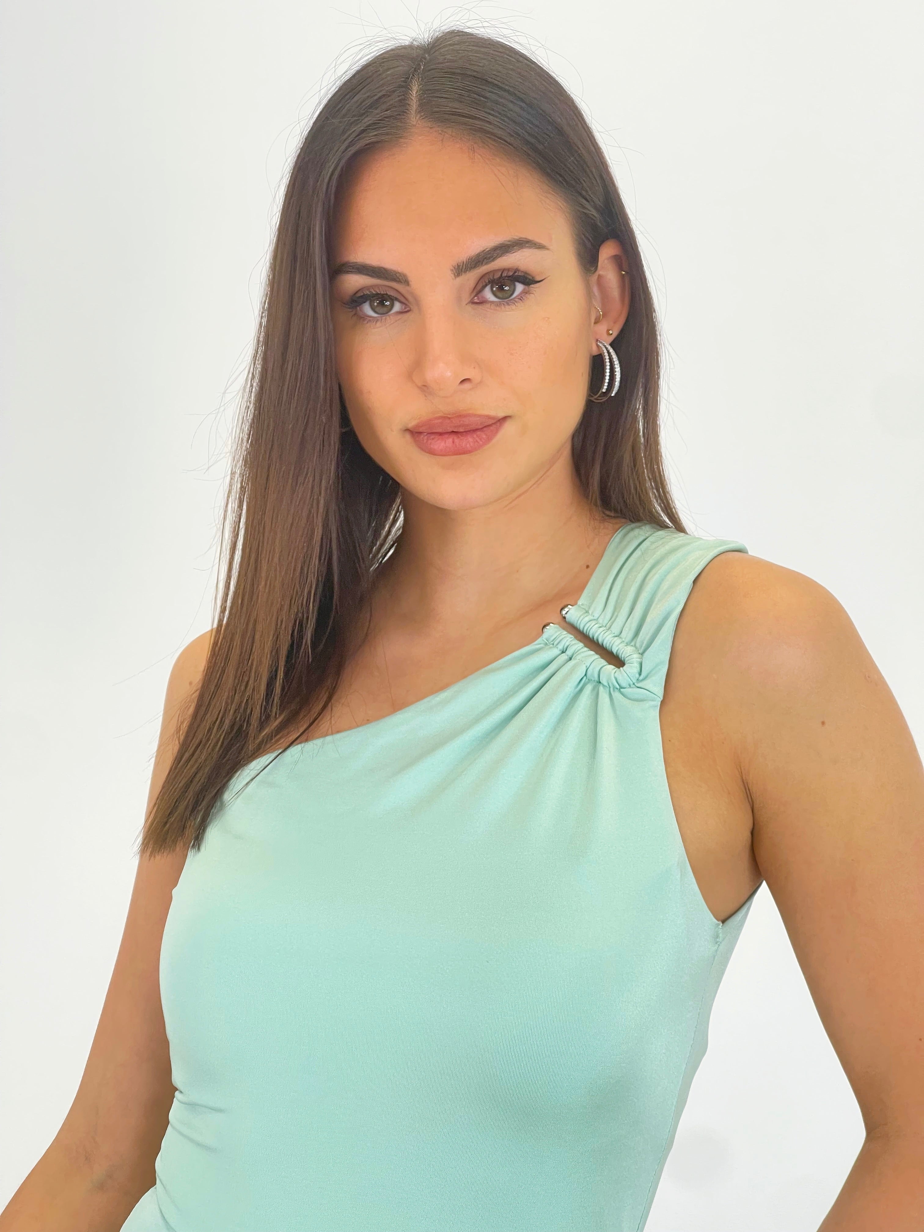 Vestido asimétrico cut out Selena