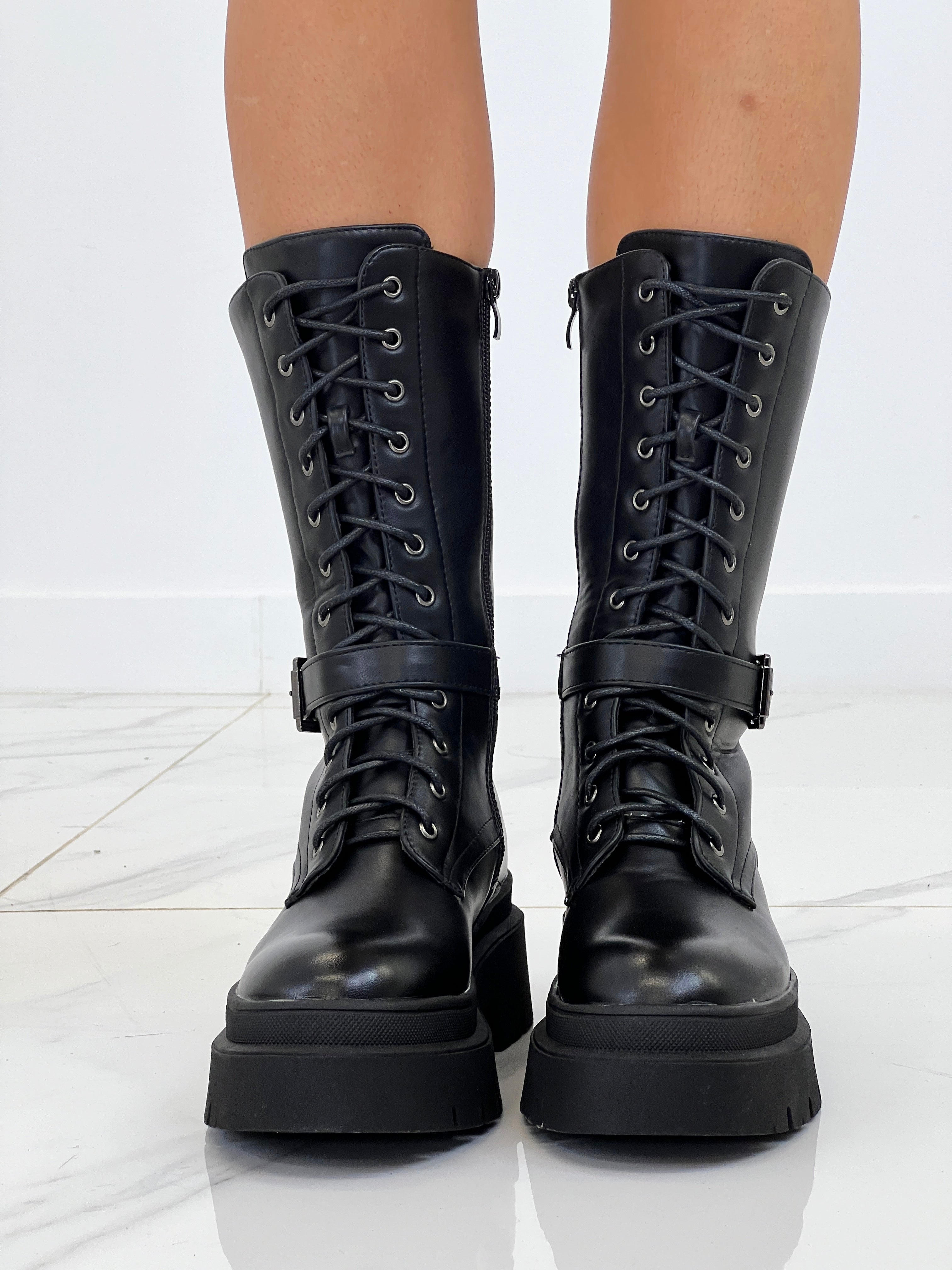 Bota planas track Luxor