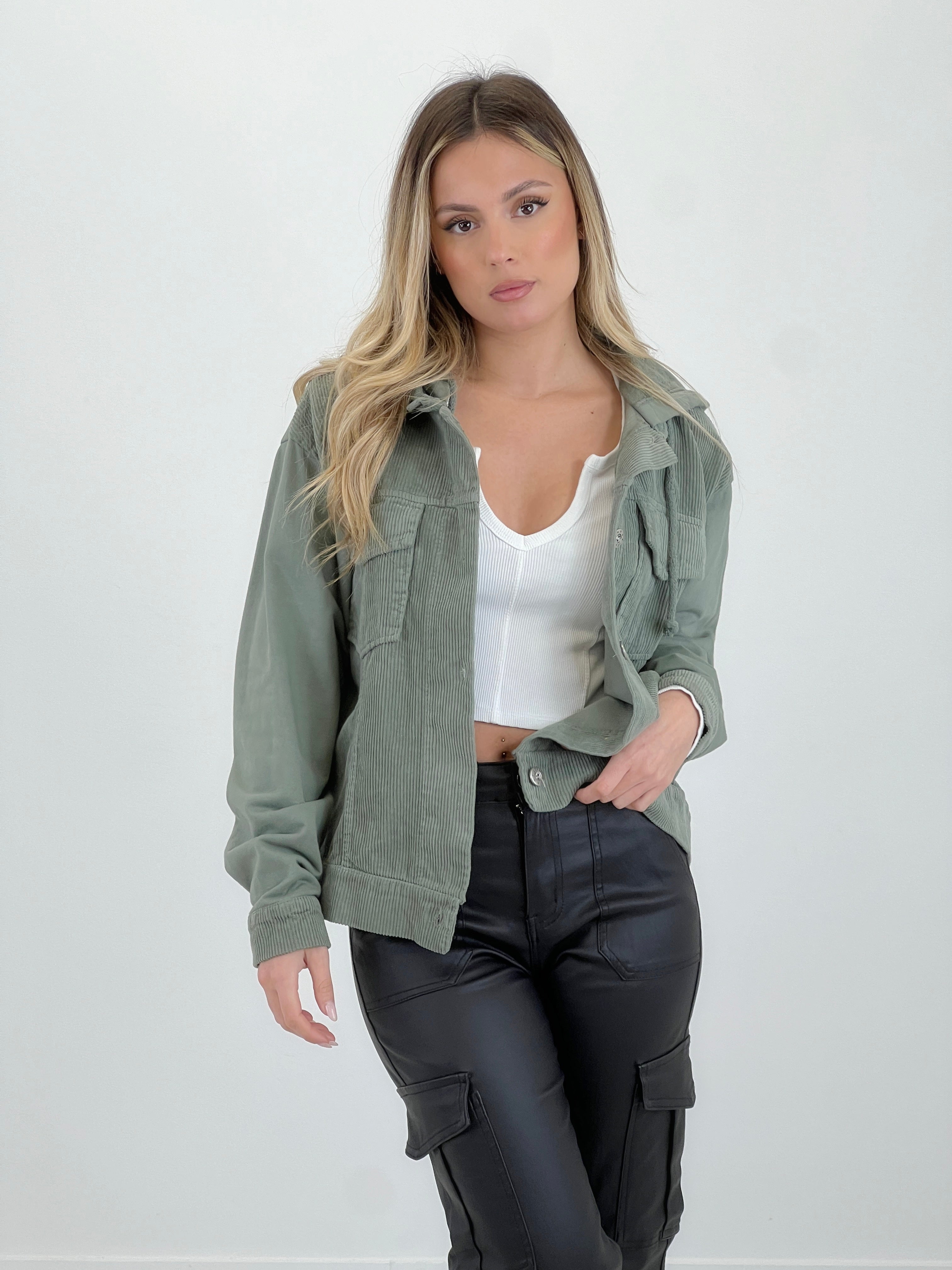 Chaqueta de pana capucha