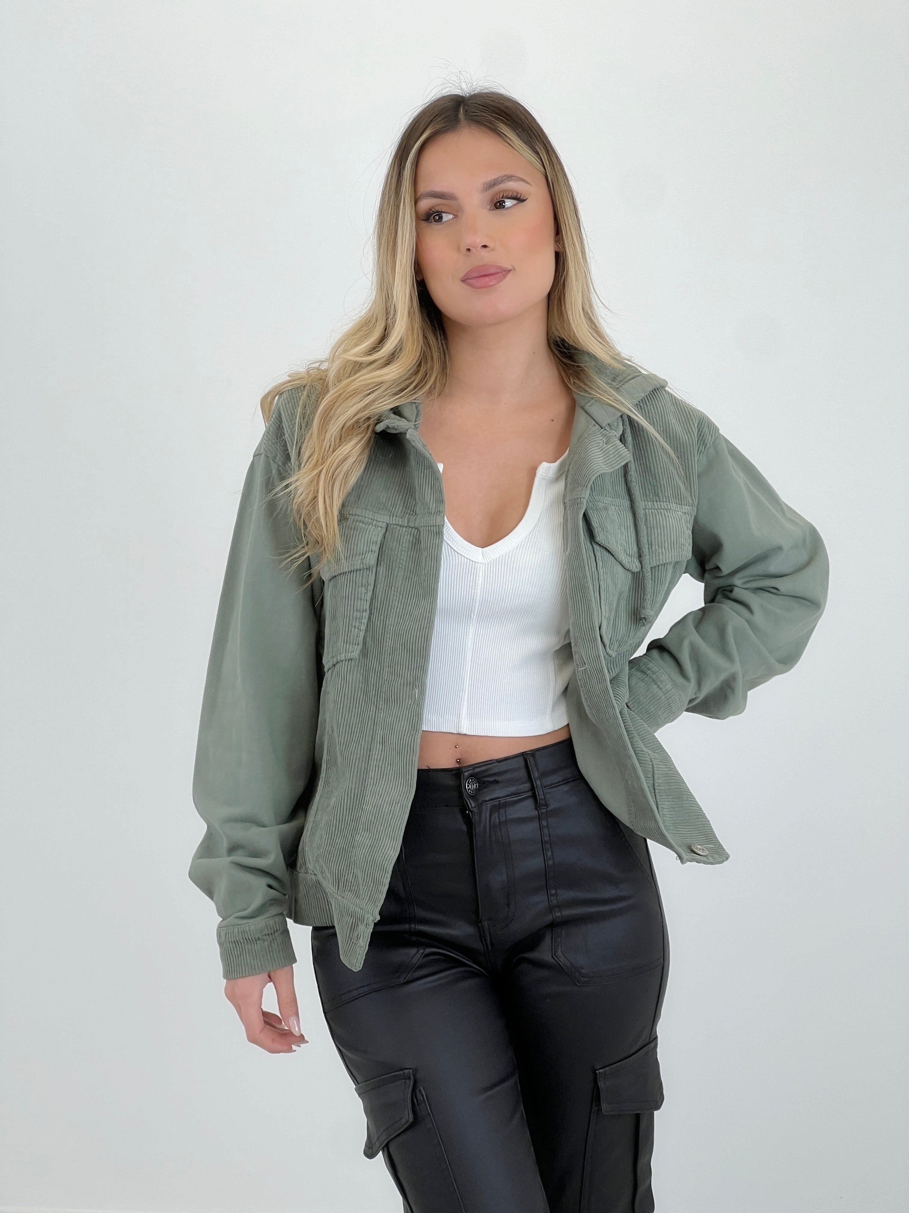 Chaqueta de pana capucha