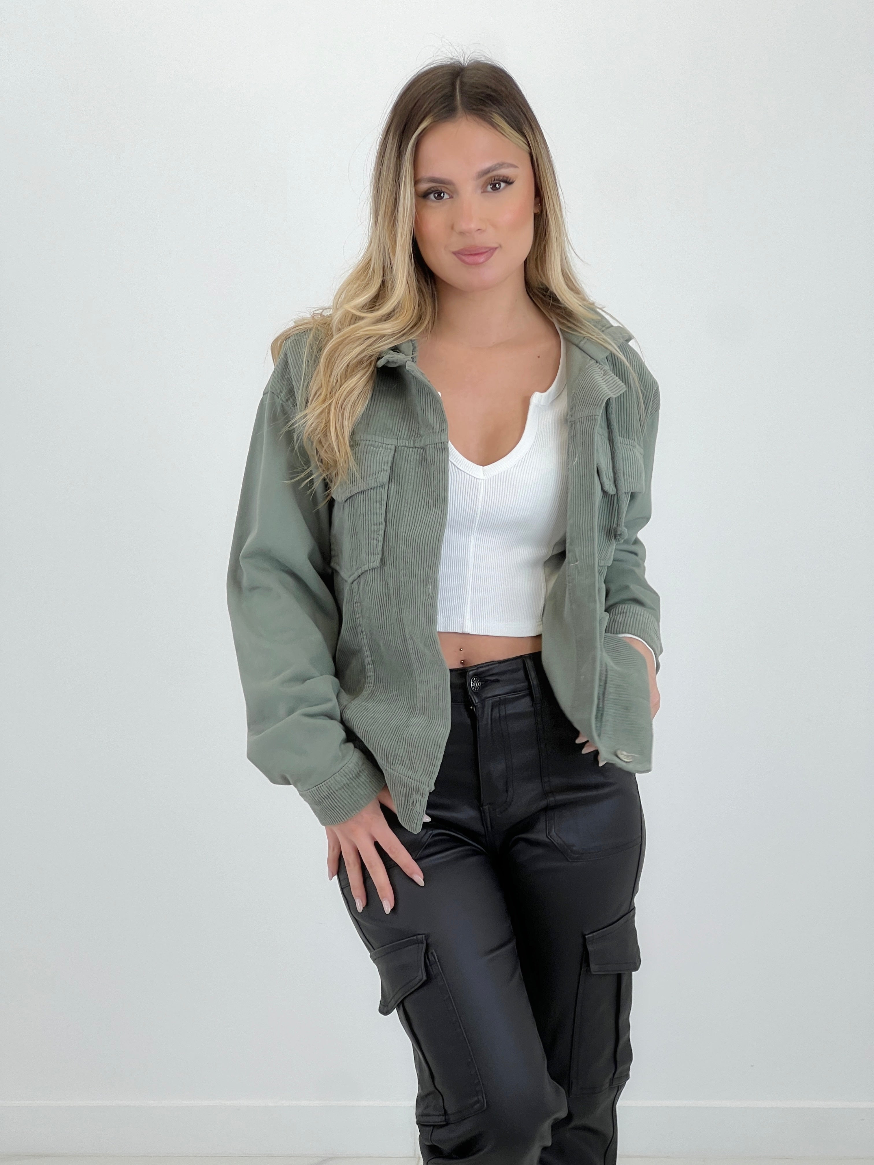 Chaqueta de pana capucha