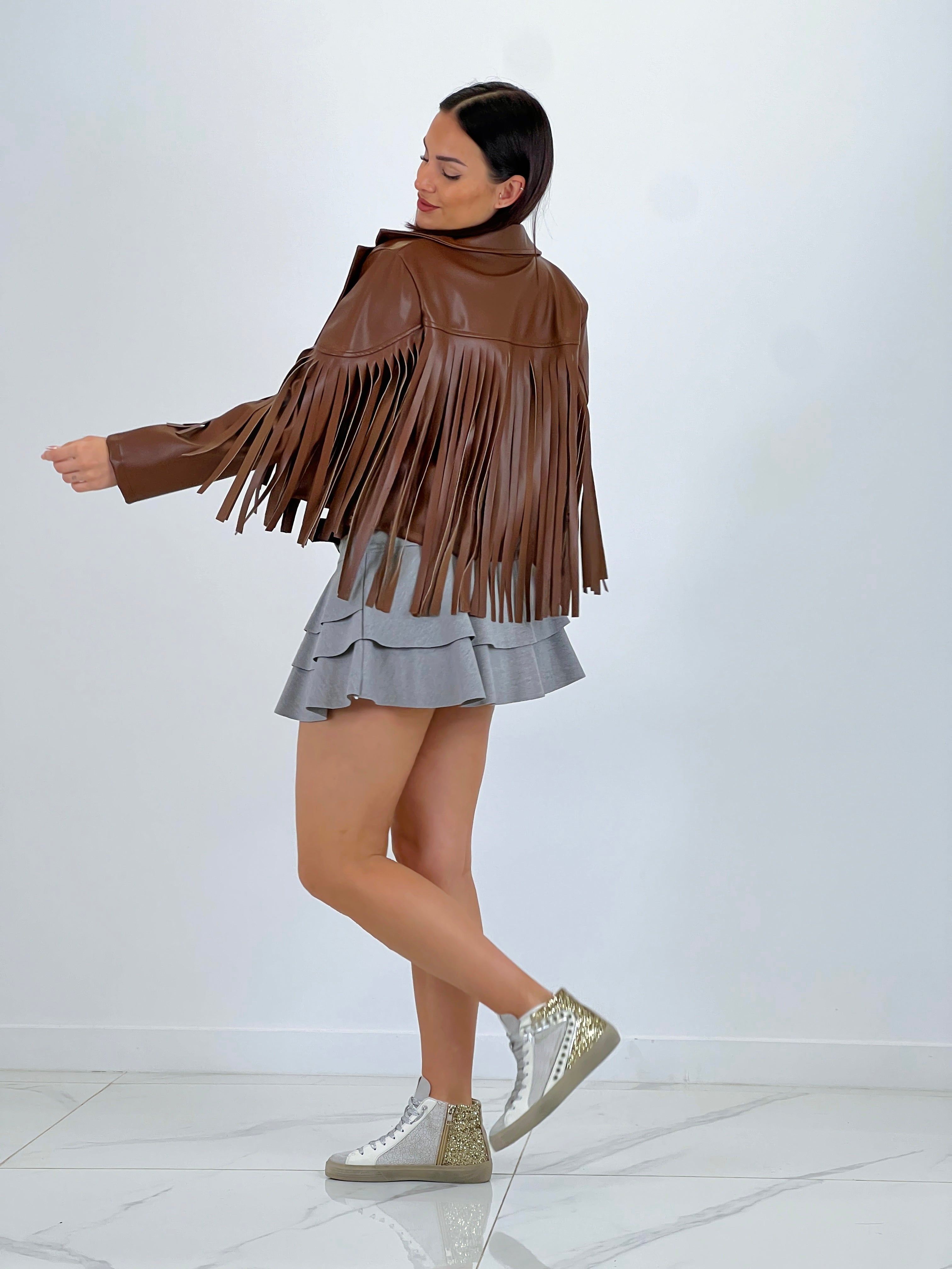 Chaqueta cropped flecos efecto piel