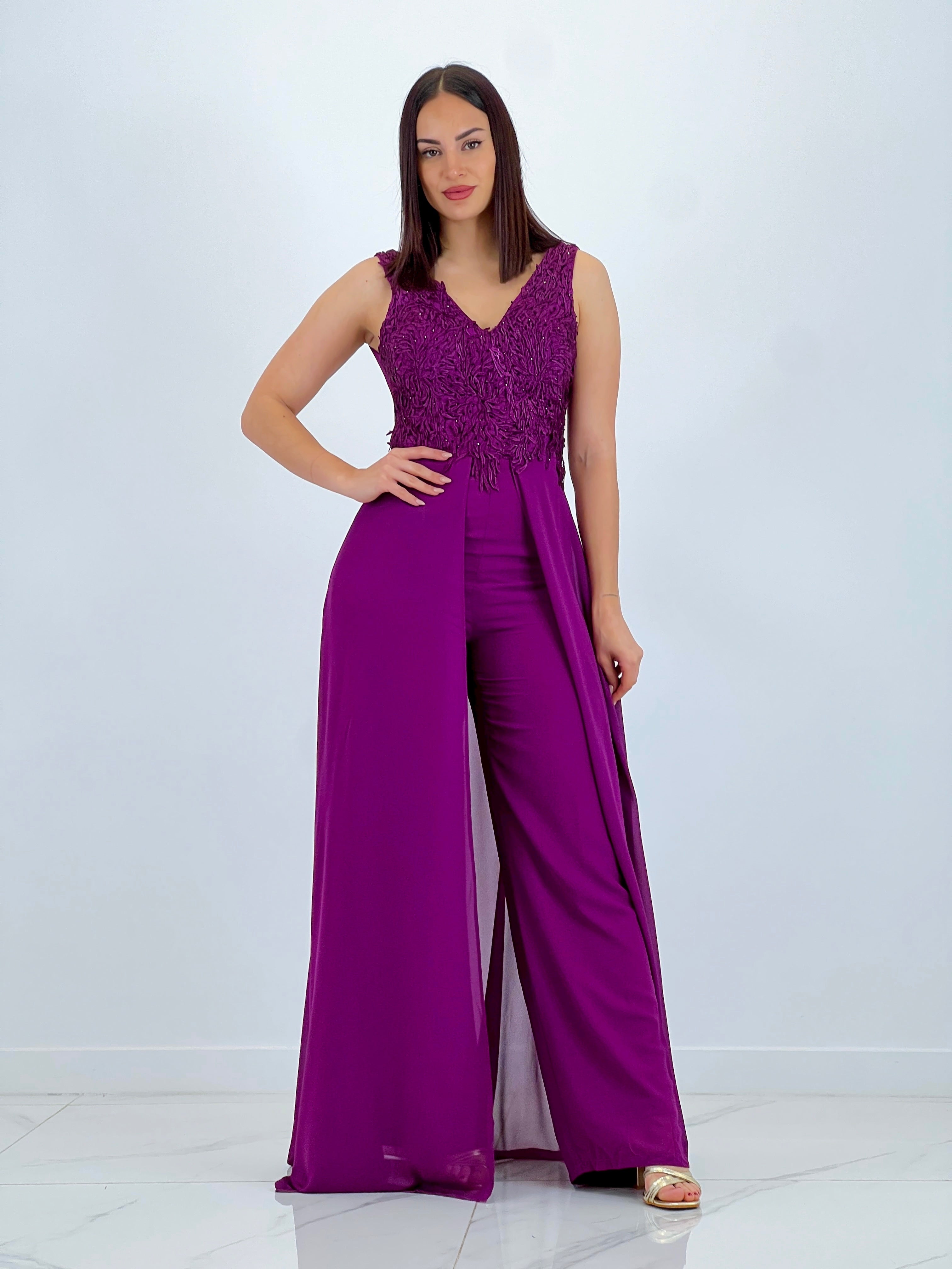 Mono con capa pedrería Inés