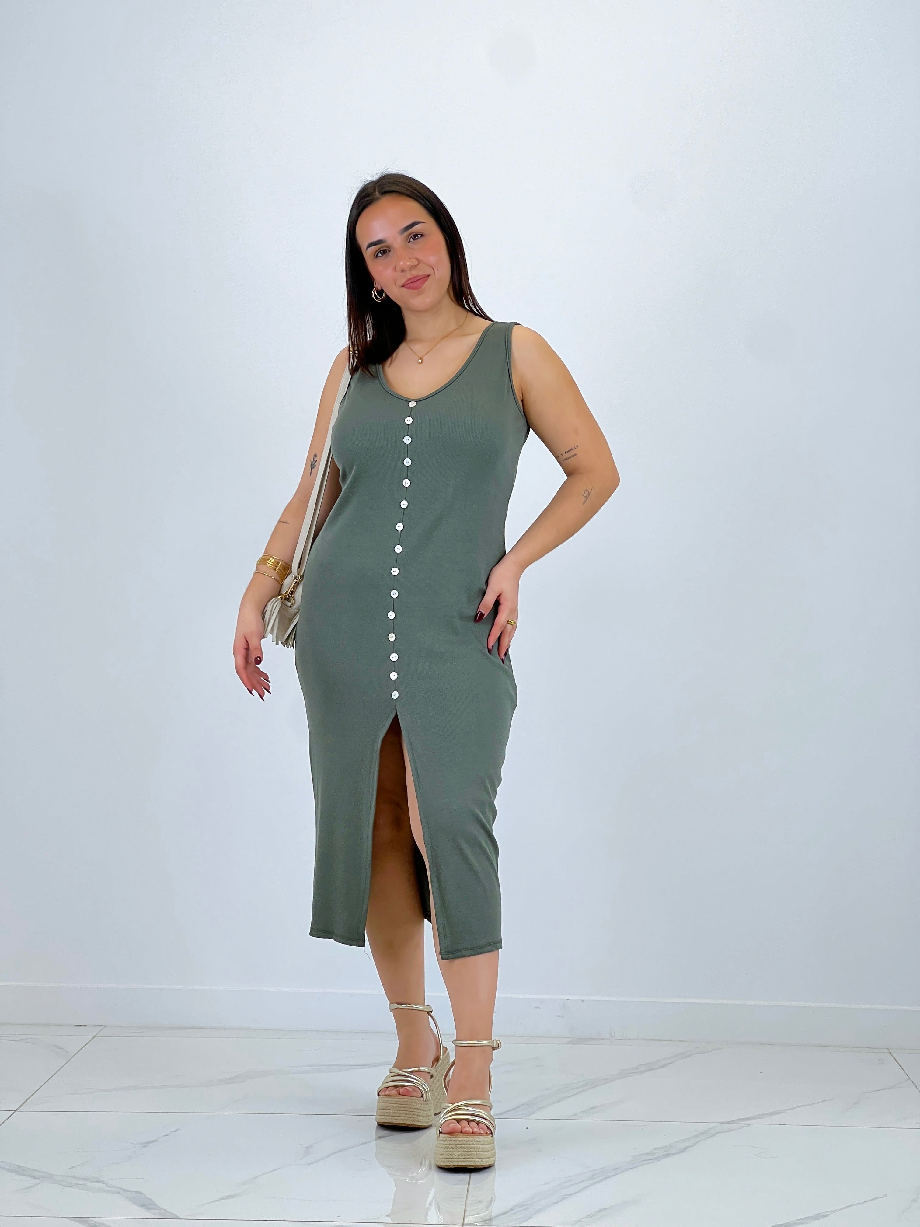 Vestido canalé botones