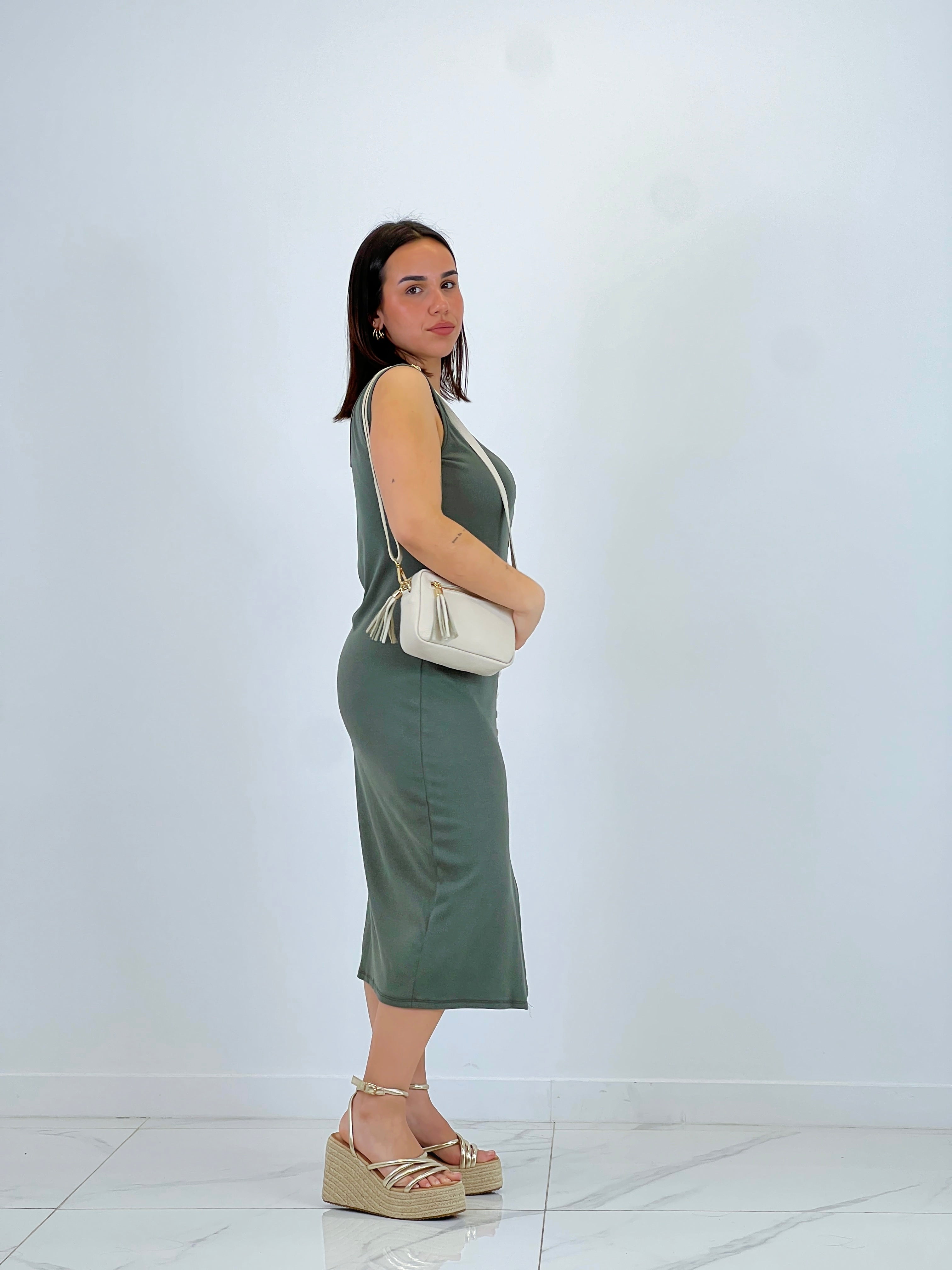 Vestido canalé botones