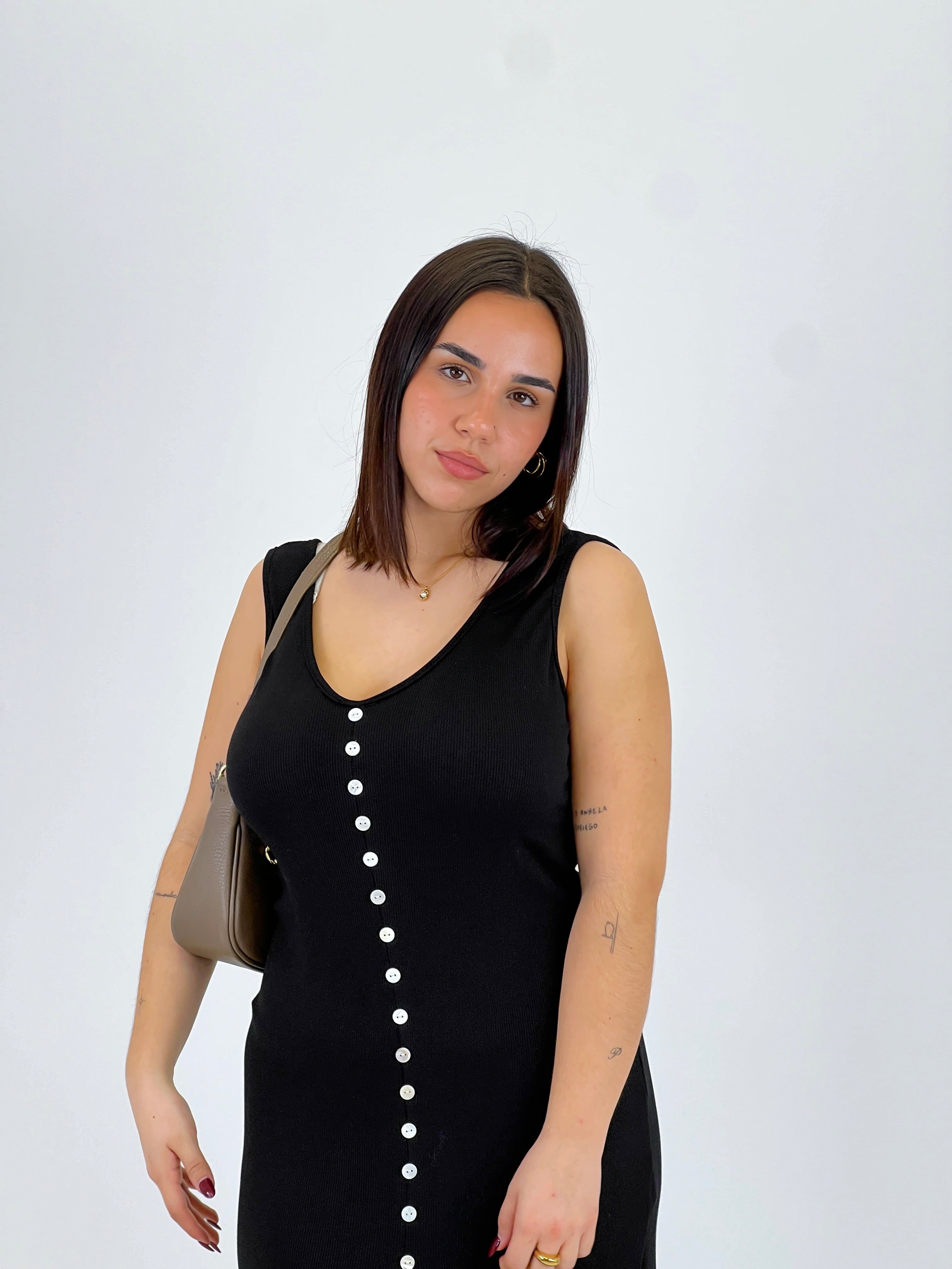 Vestido canalé botones