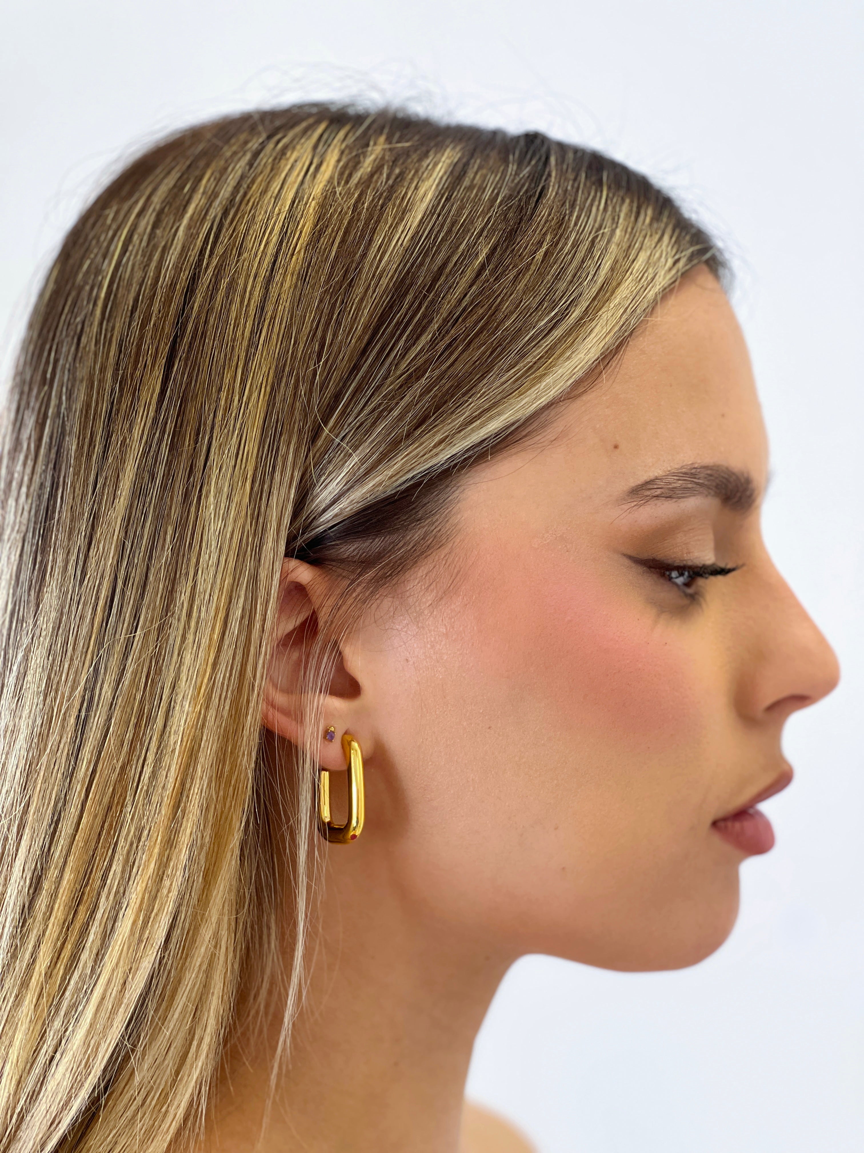 Gold oval hoops
