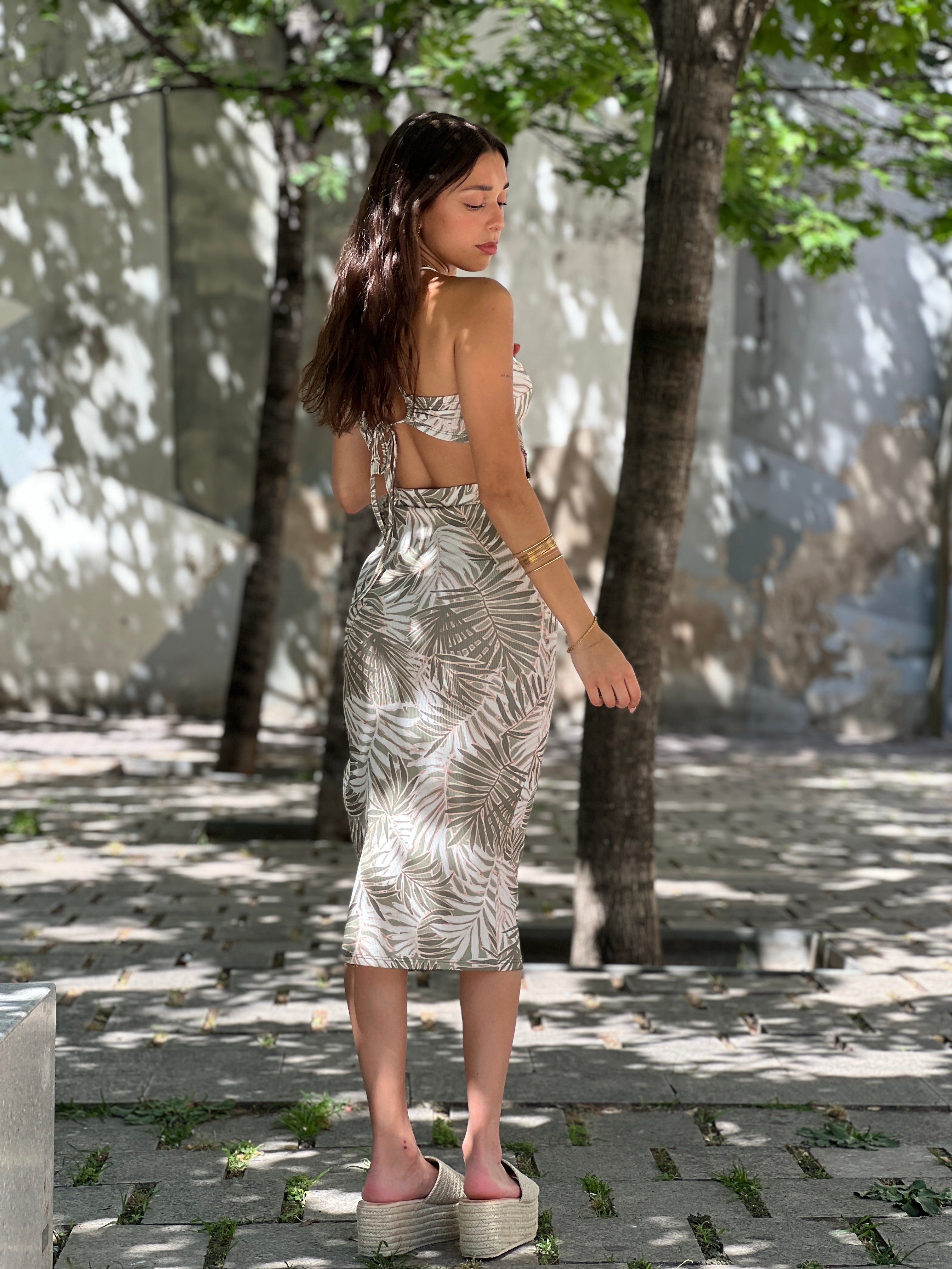 Vestido lace up estampado