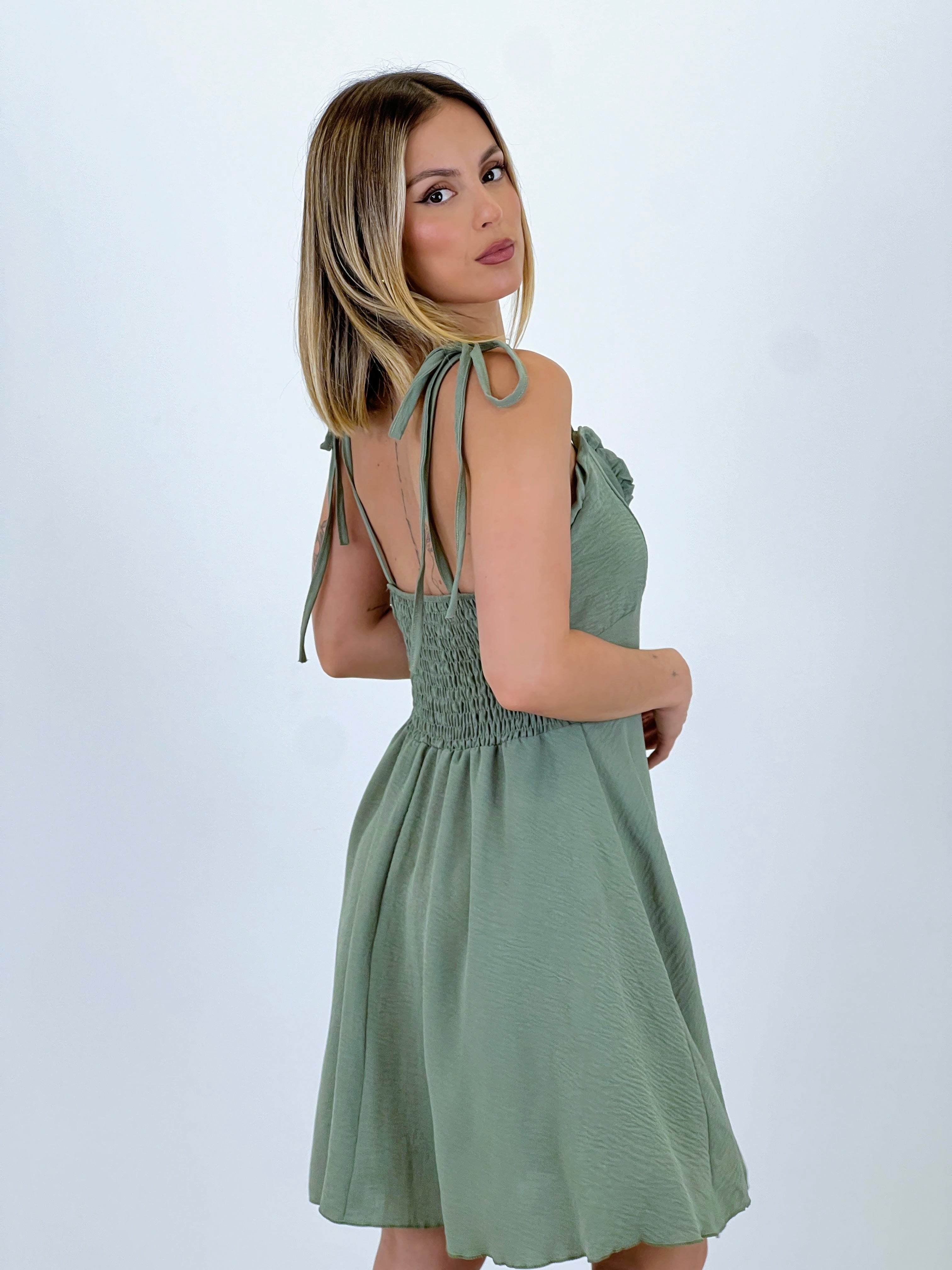 Vestido corto tirantes regulables