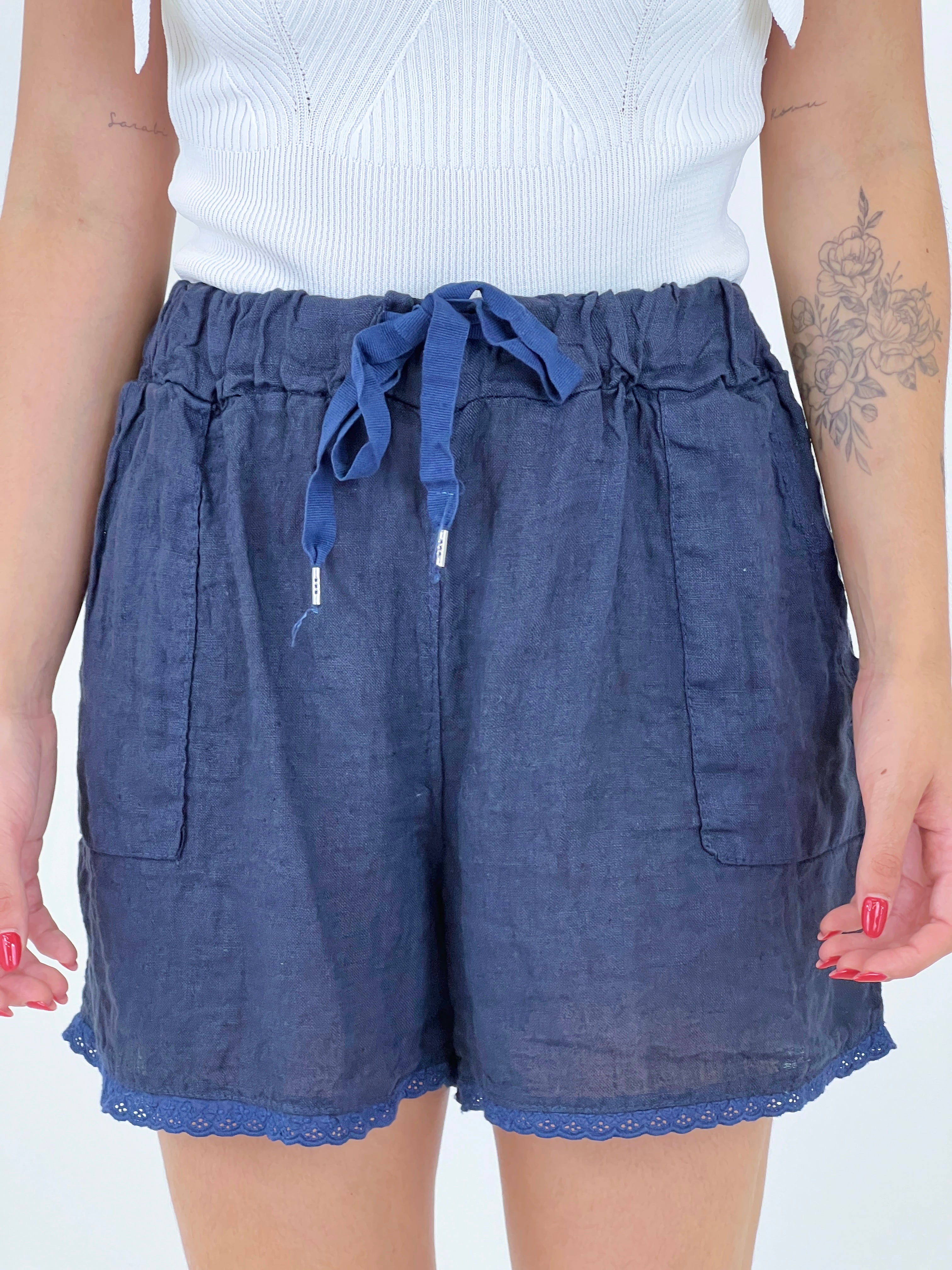 Bermudas lino puntilla