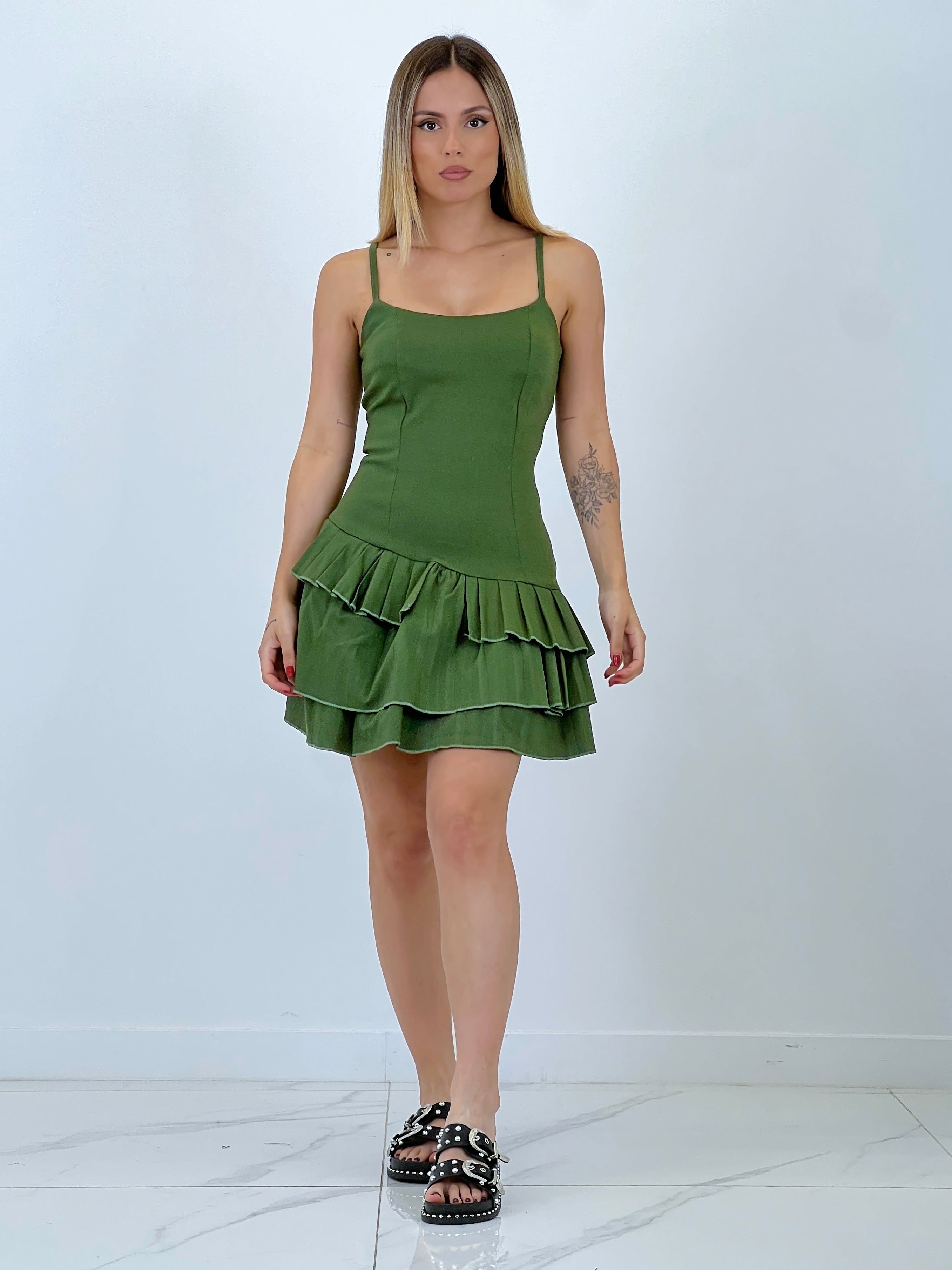 Vestido mini volantes