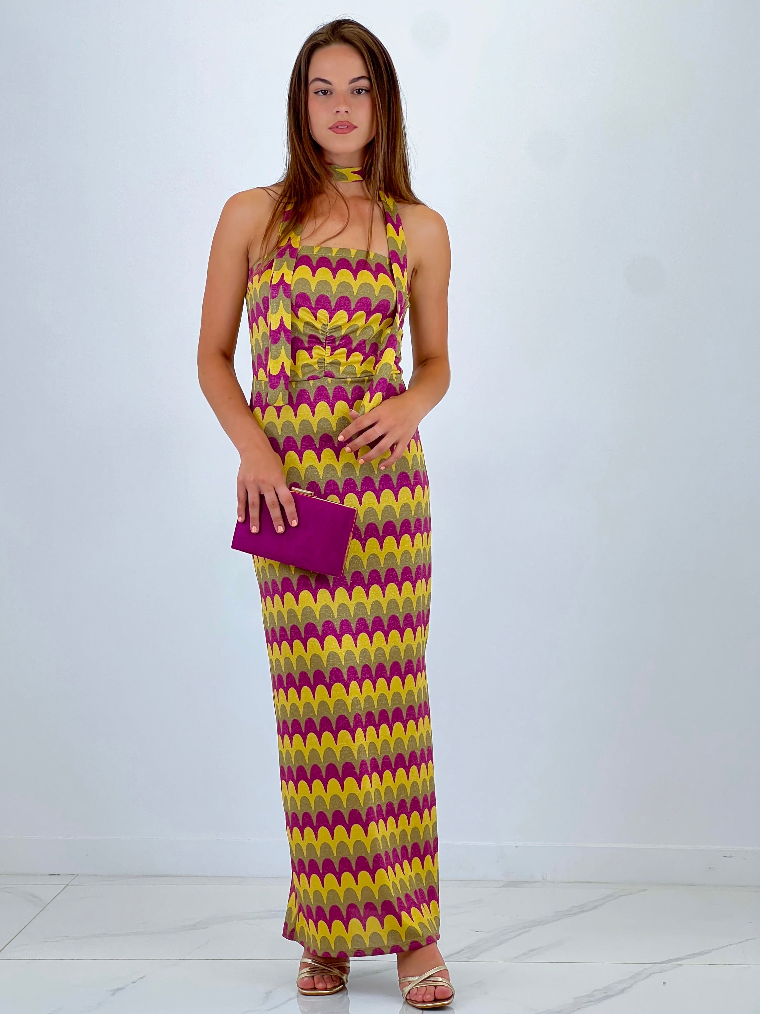 Vestido palabra de honor ondas