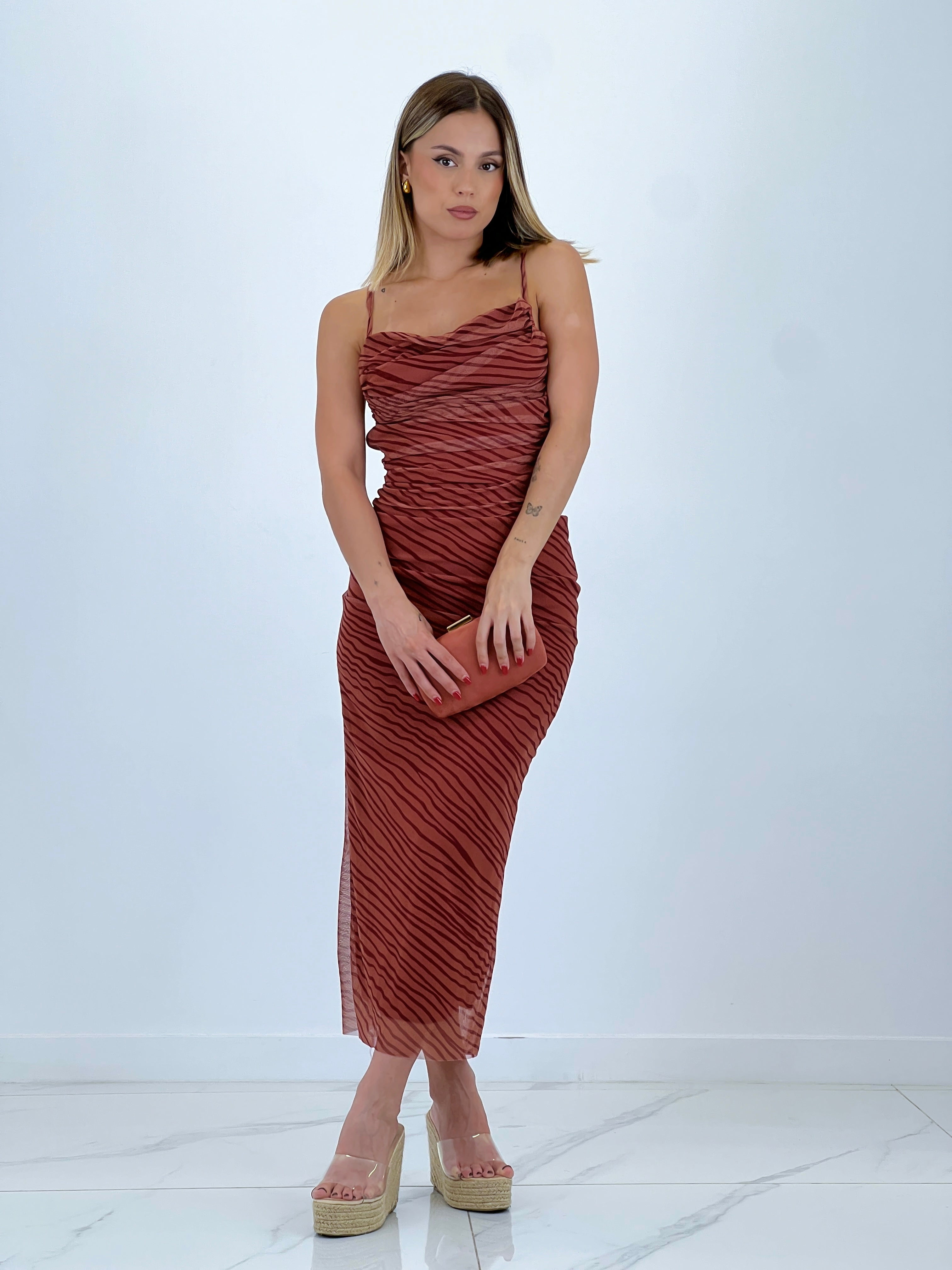 Vestido midi estampado tirante tul