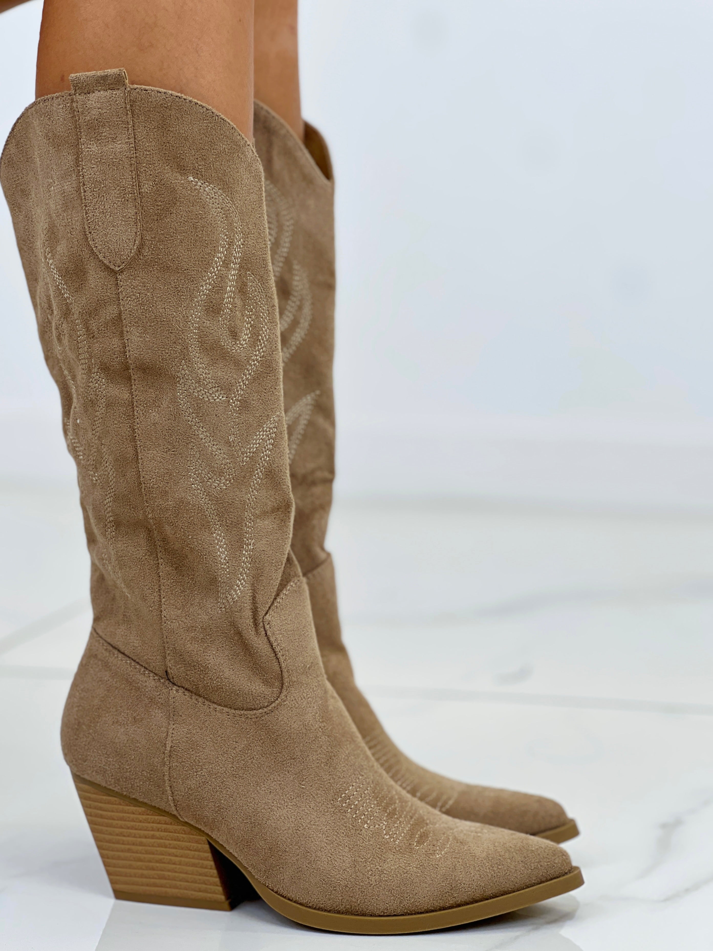 Bota cowboy alta Atlanta piel vuelta