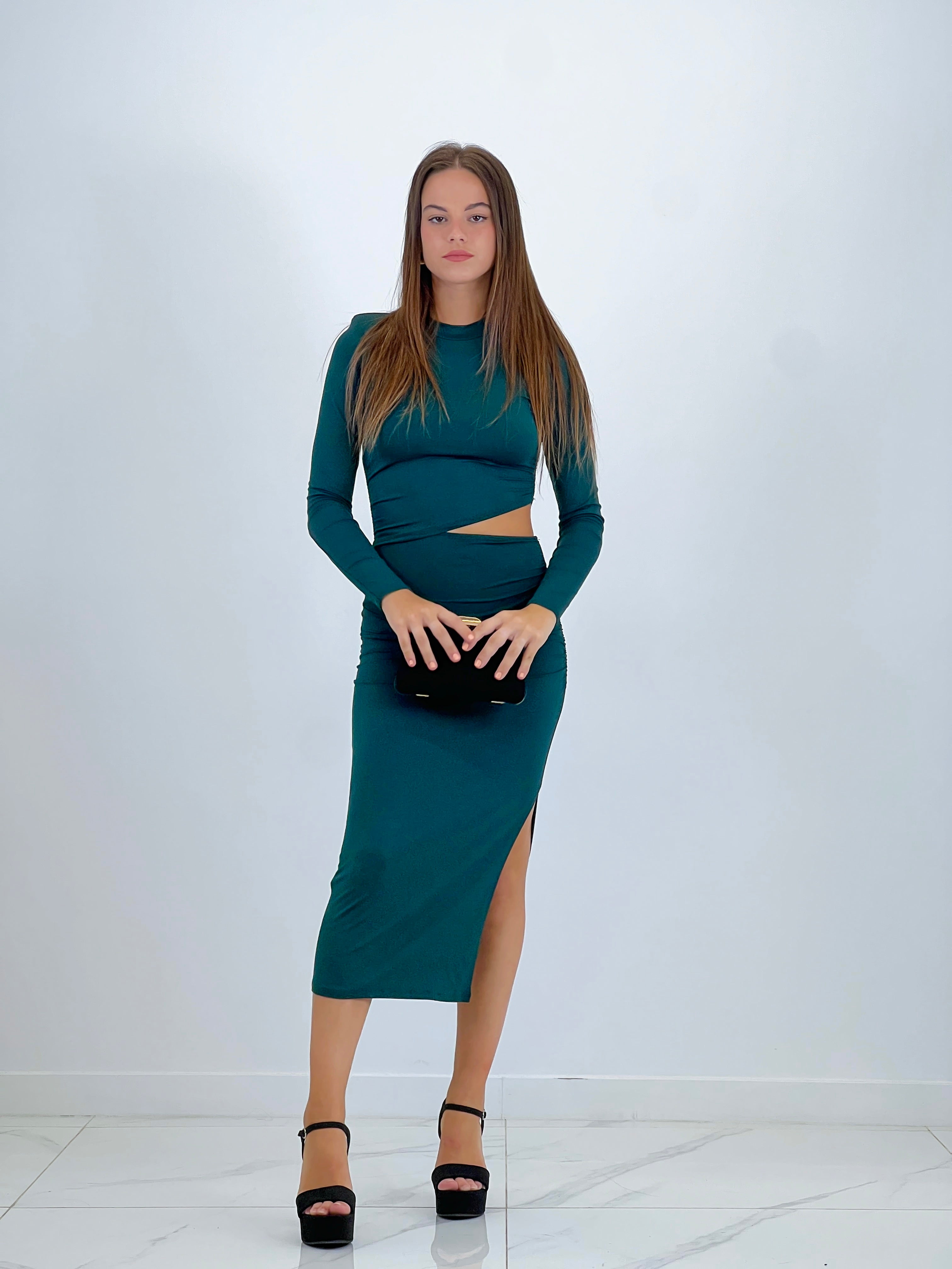 Vestido midi cintura cut out