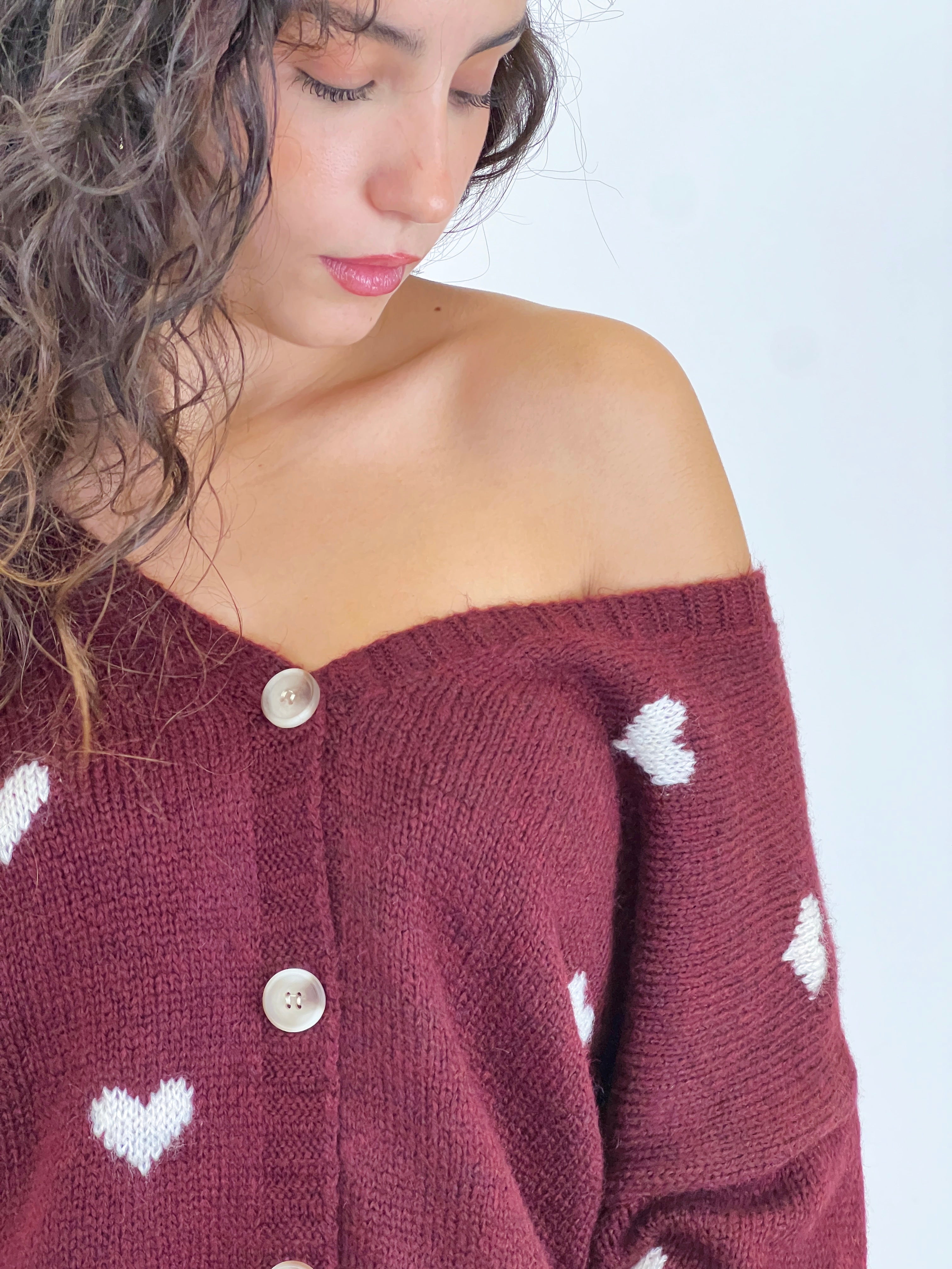 Camisola com botões e corações