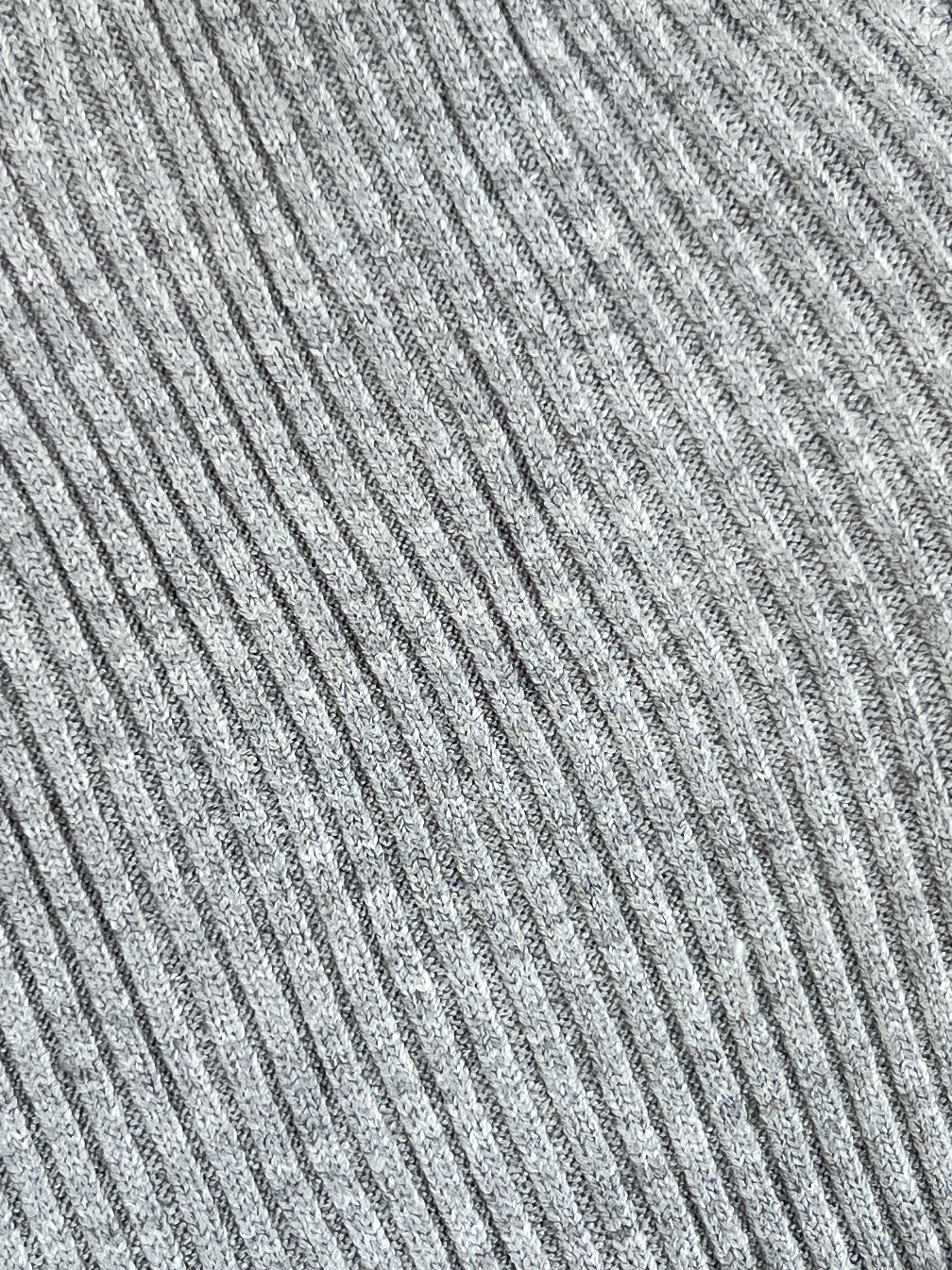 Jersey ceñido cuello subido