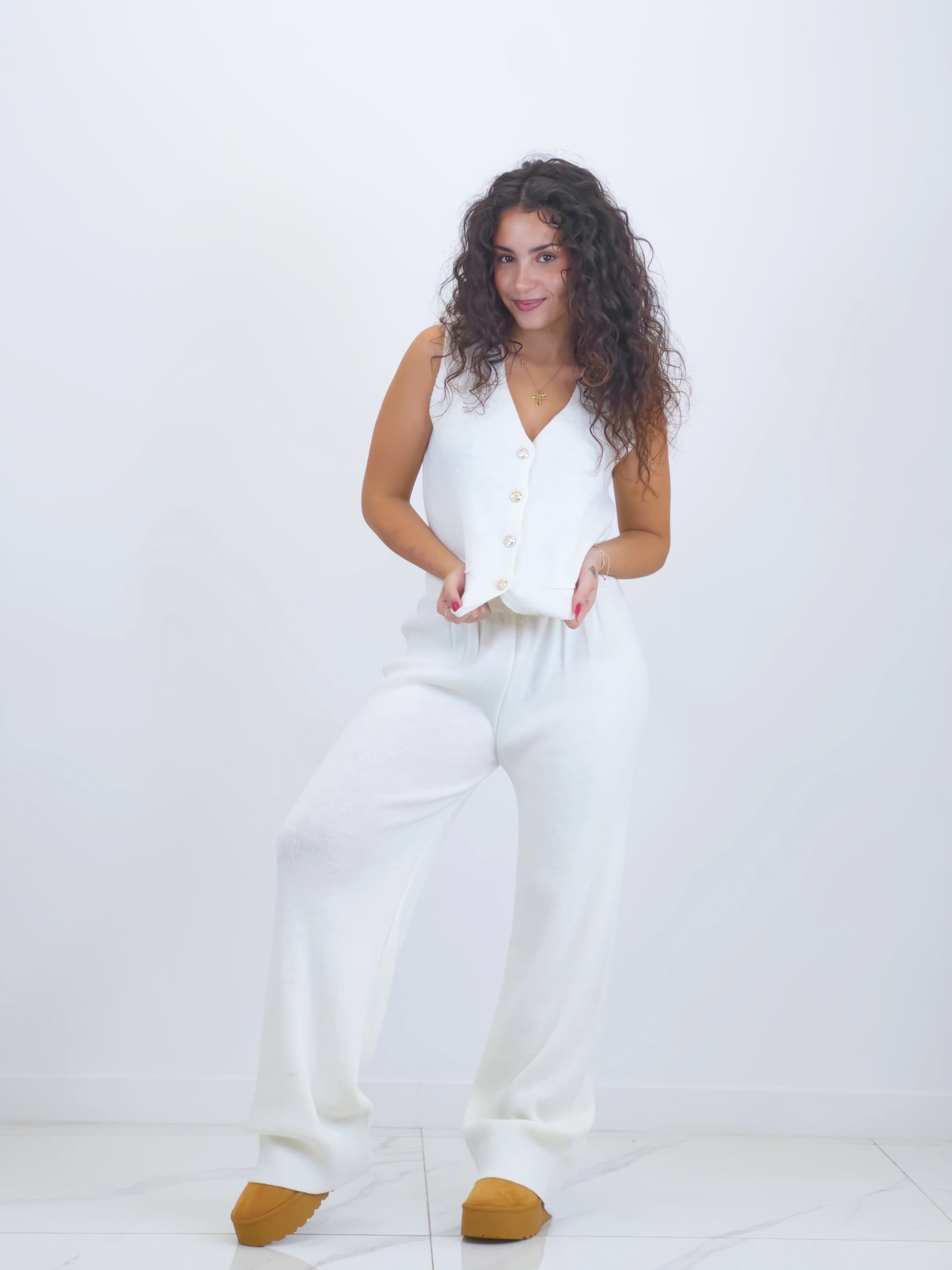 Conjunto punto chaleco y pantalón recto