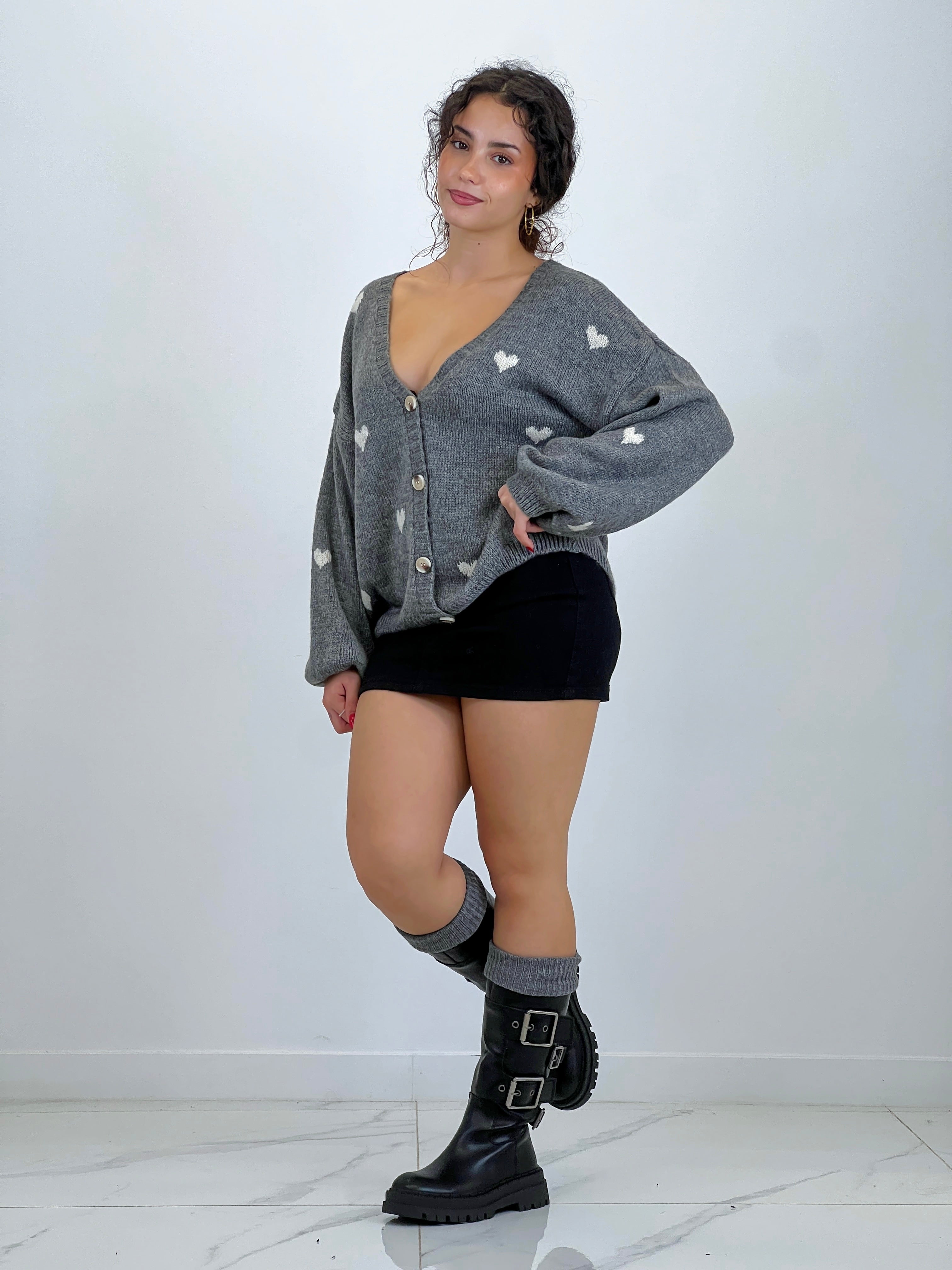 Camisola com botões e corações