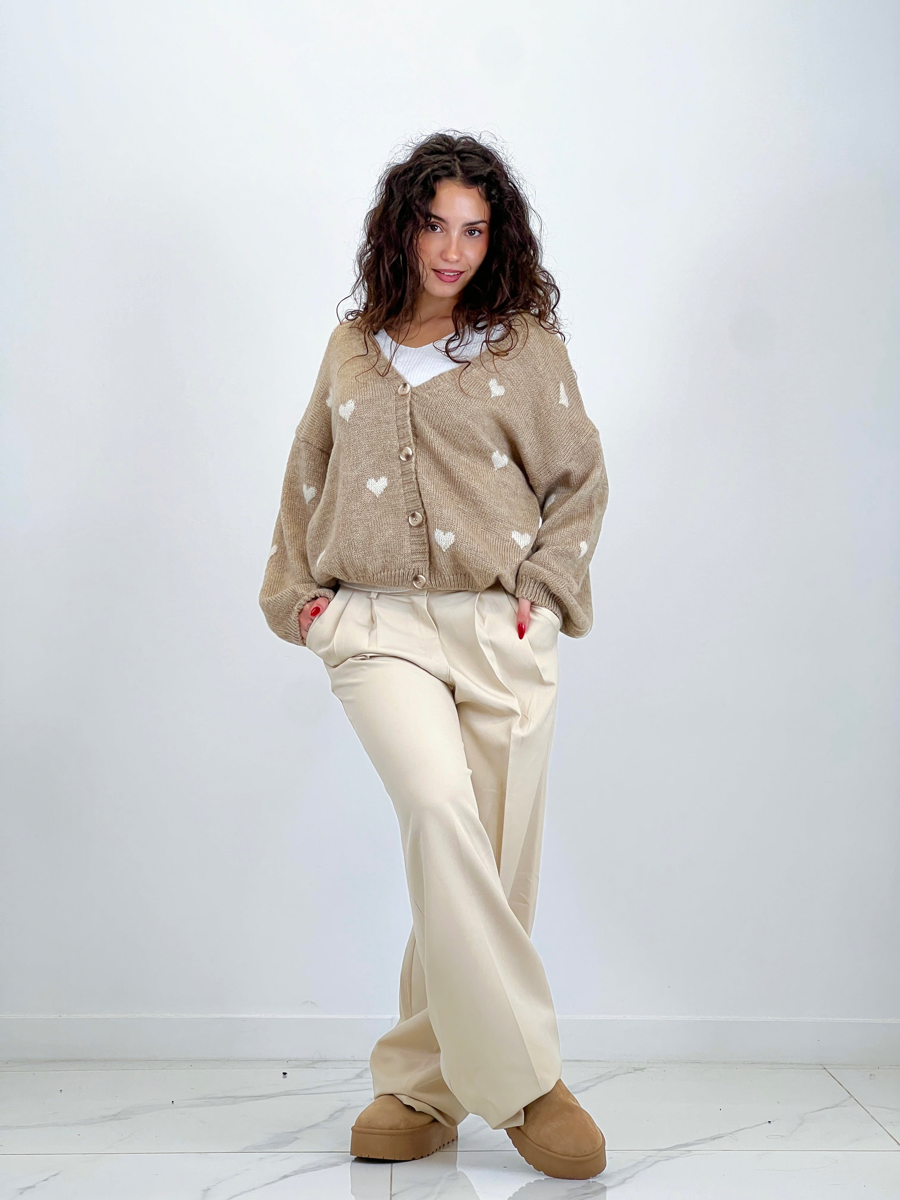 Camisola com botões e corações