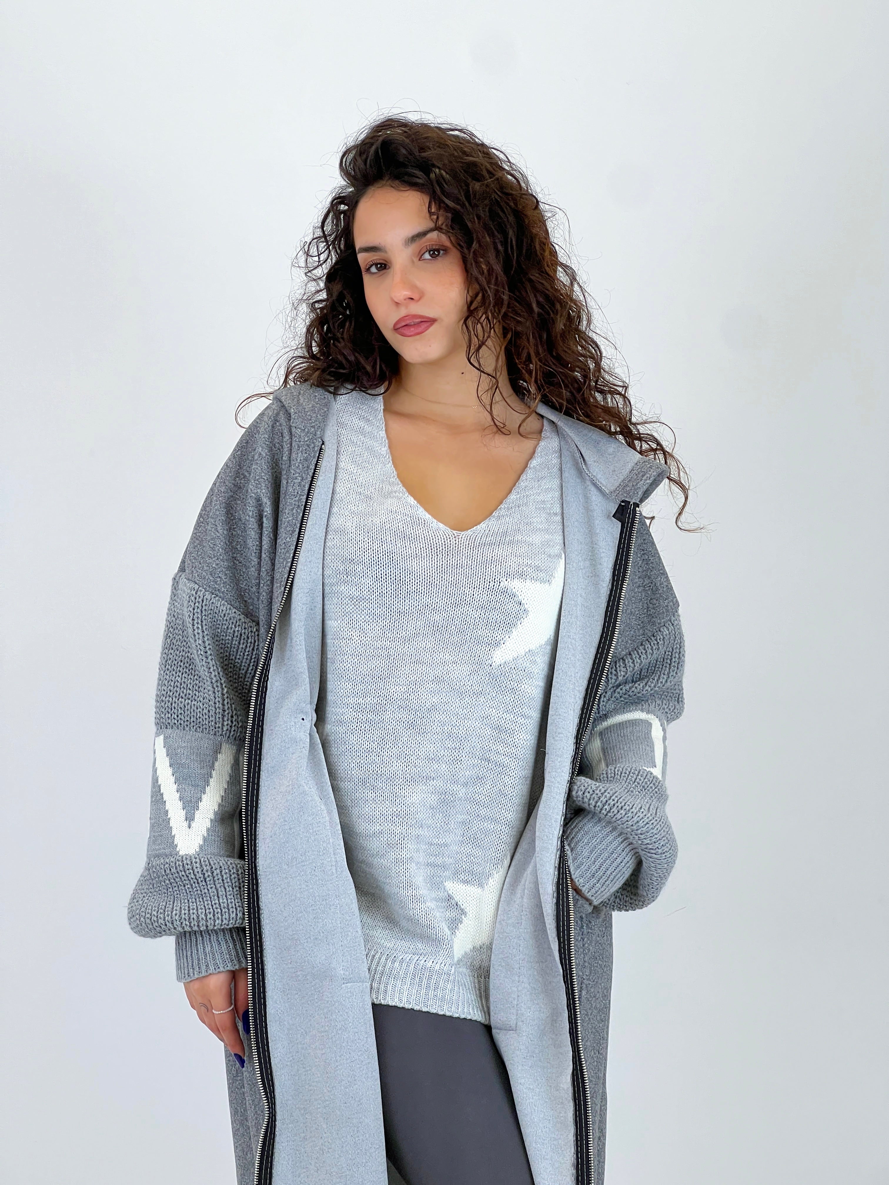 Jersey decote em V estrelas