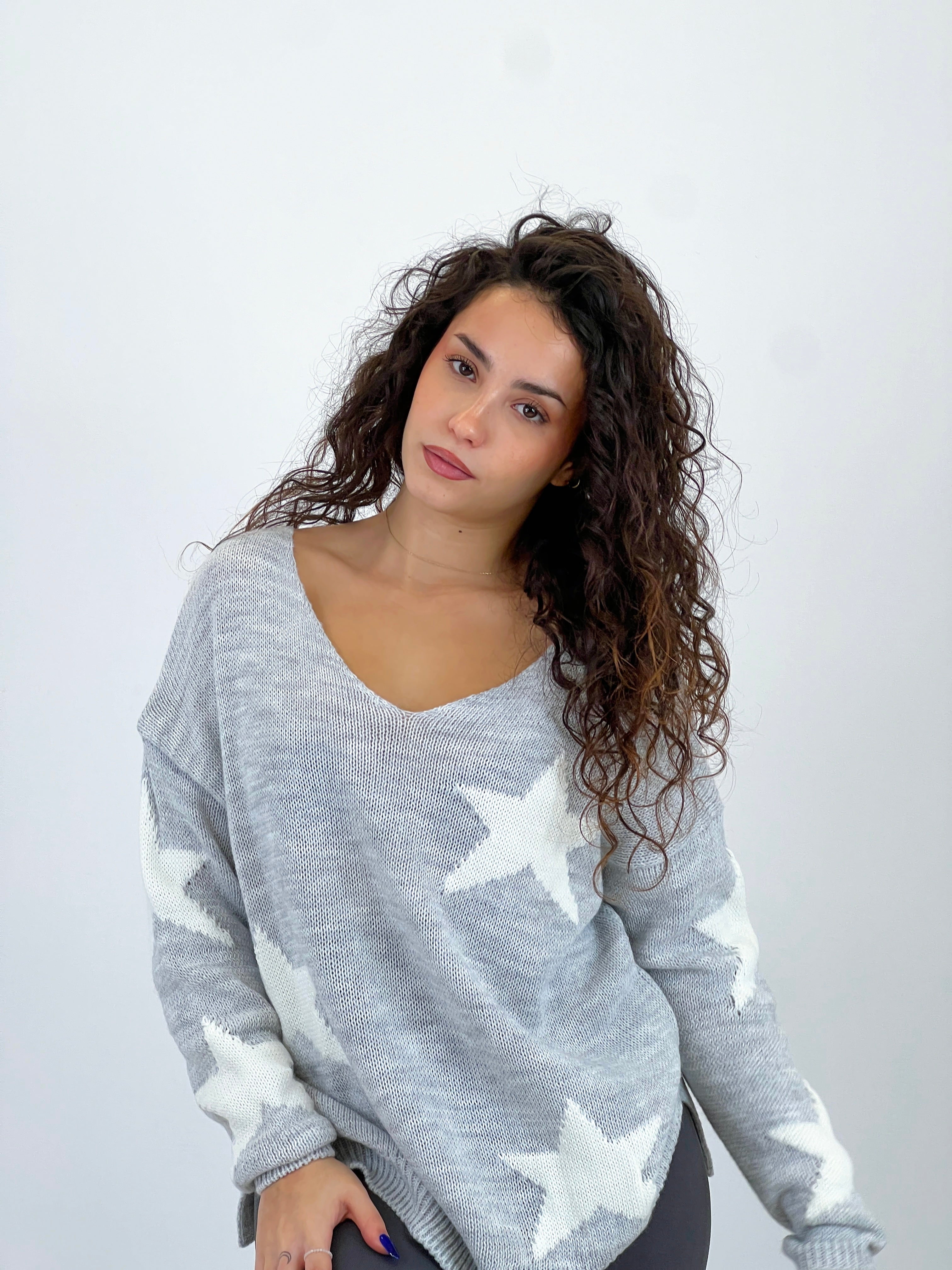 Jersey decote em V estrelas