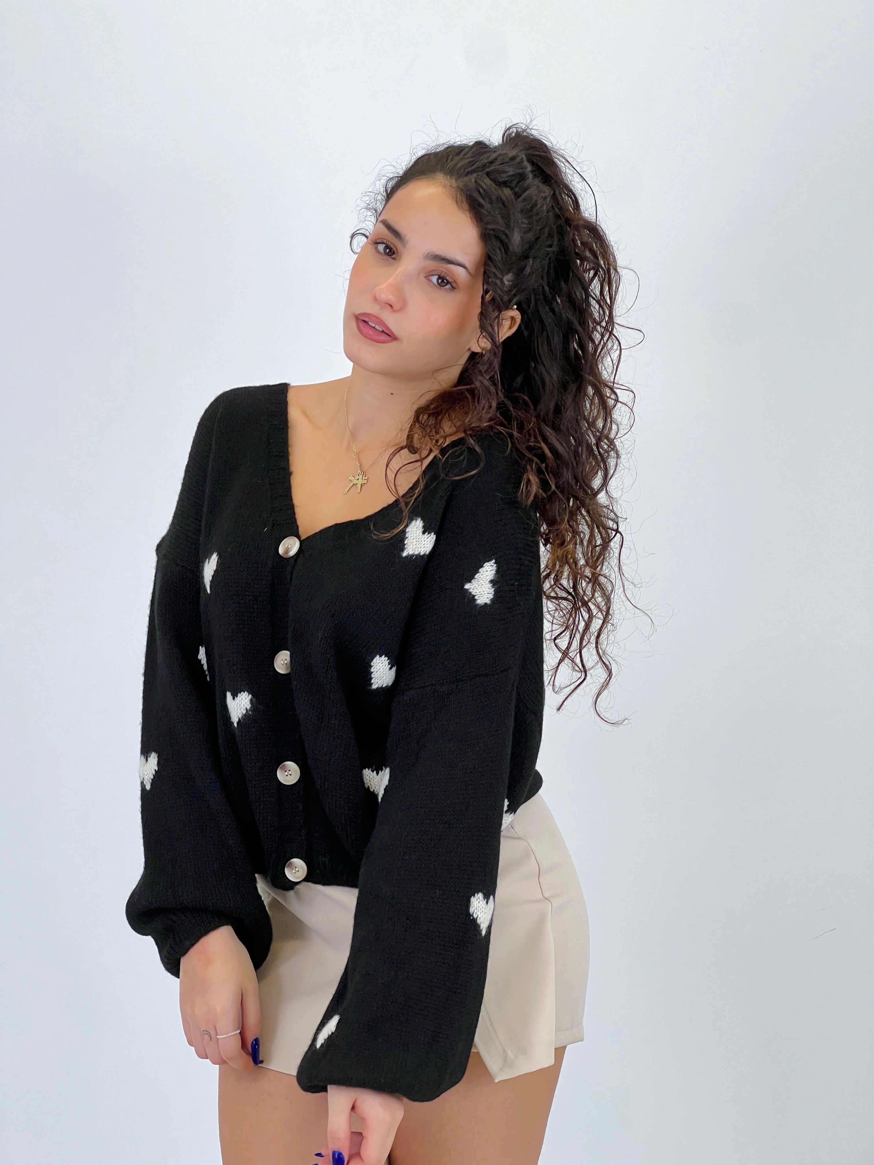 Camisola com botões e corações