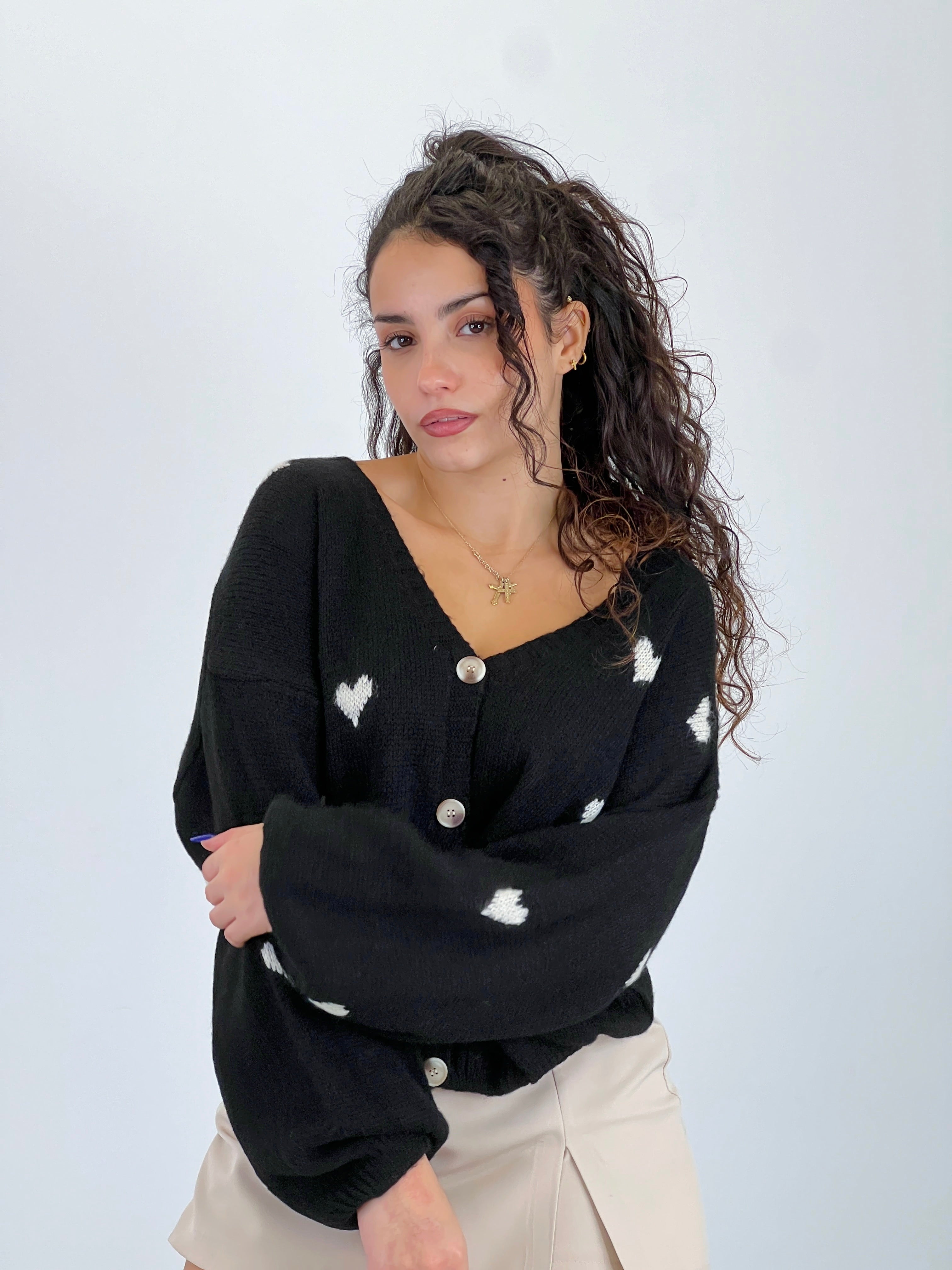 Camisola com botões e corações