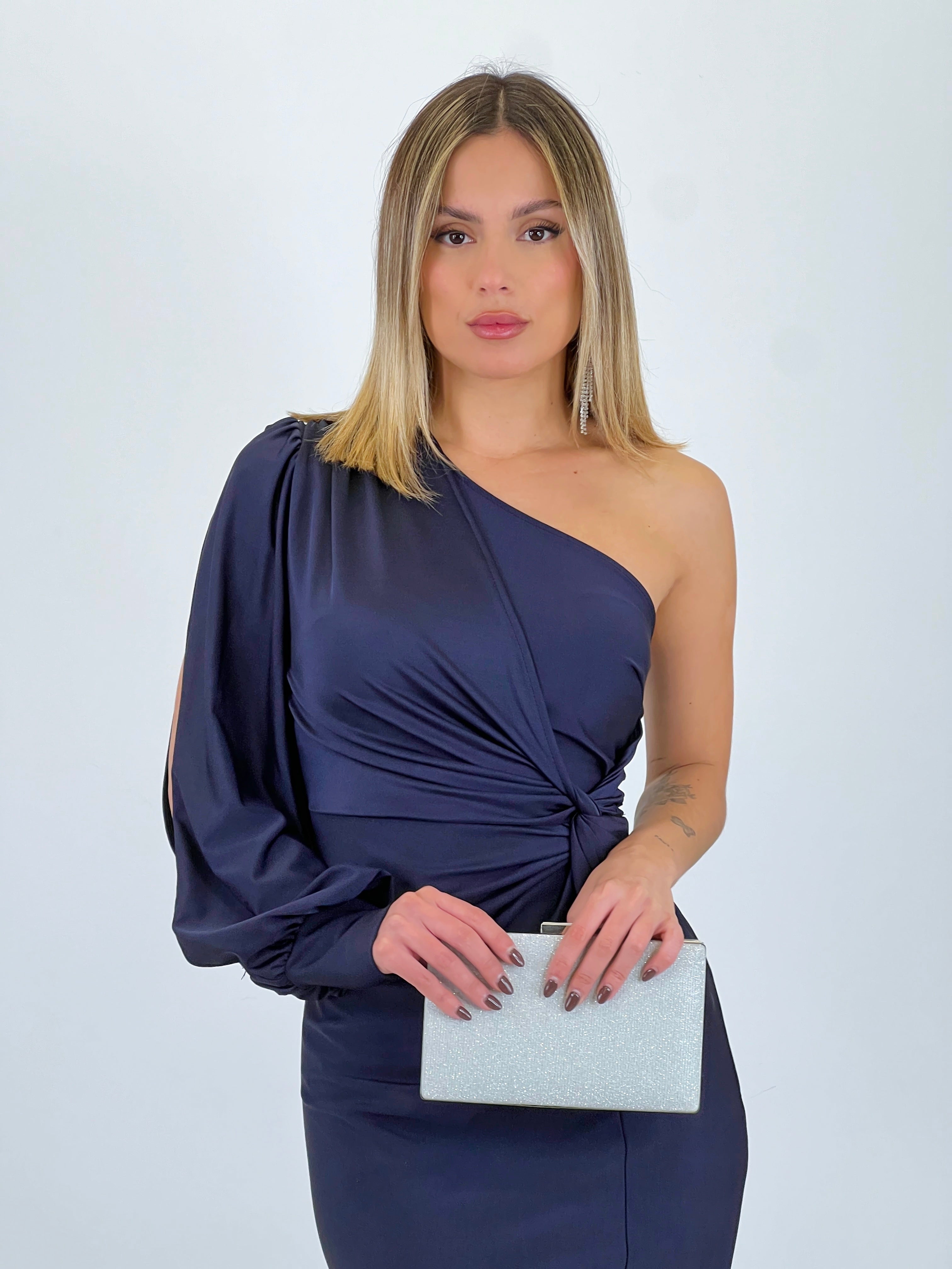 Vestido manga asimétrica Hera