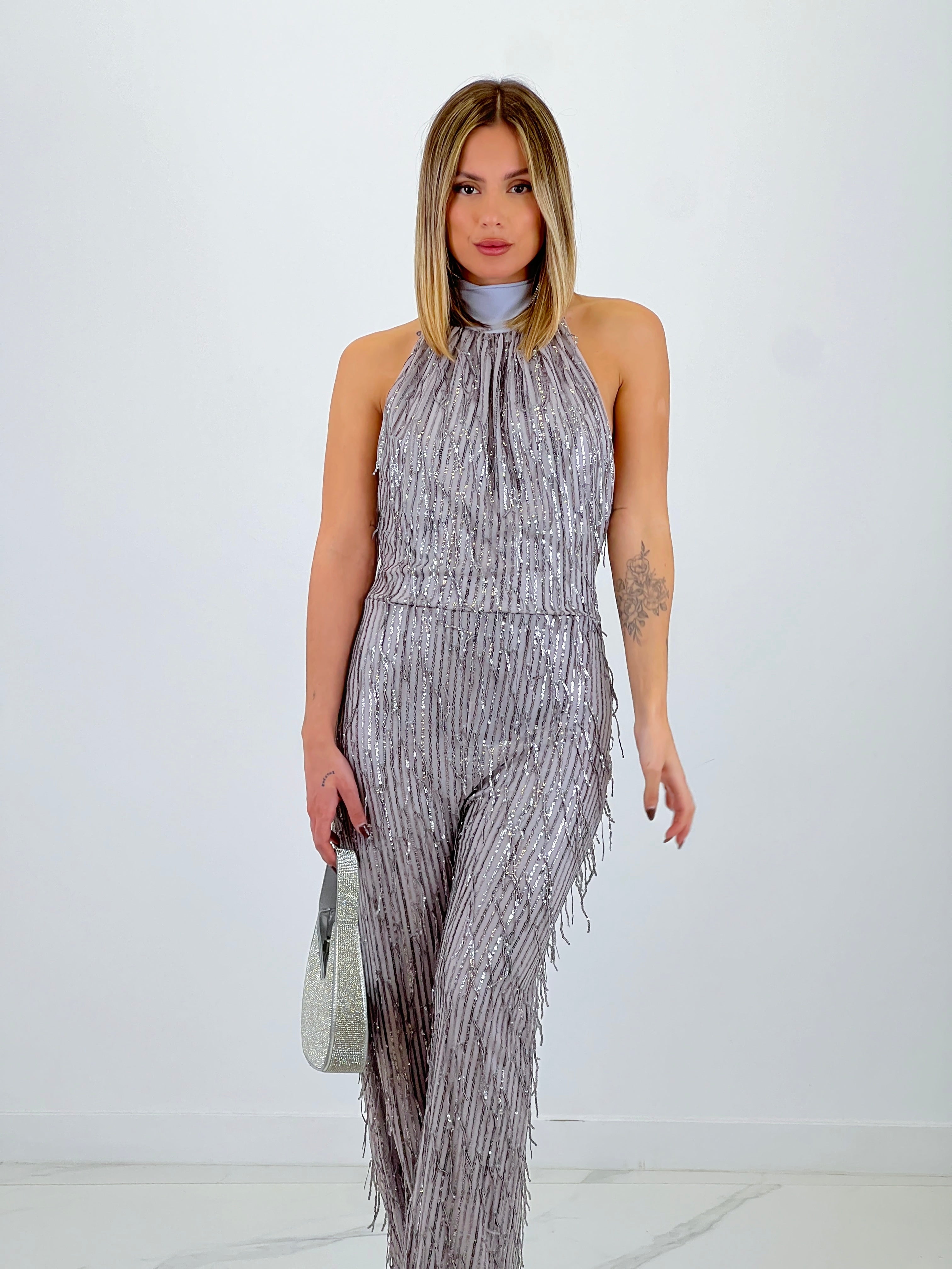 Mono halter com franjas e lantejoulas