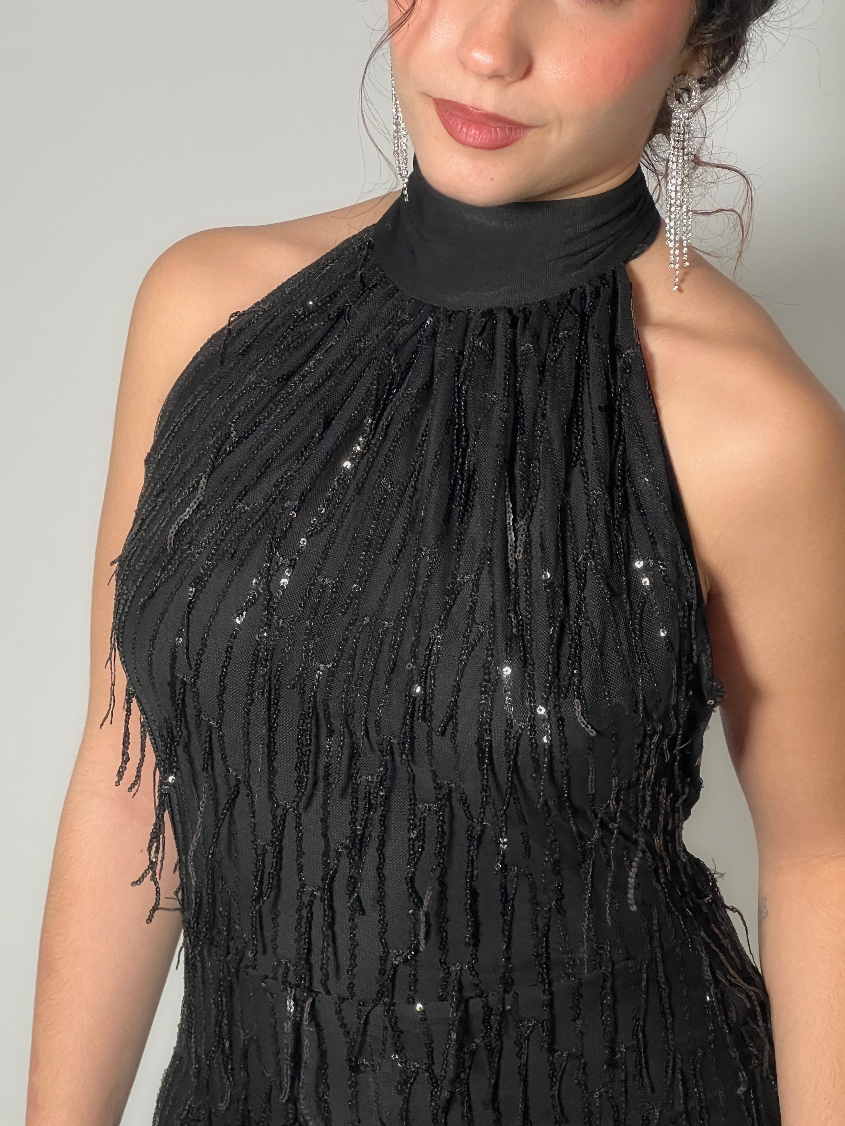 Mono halter flecos lentejuelas