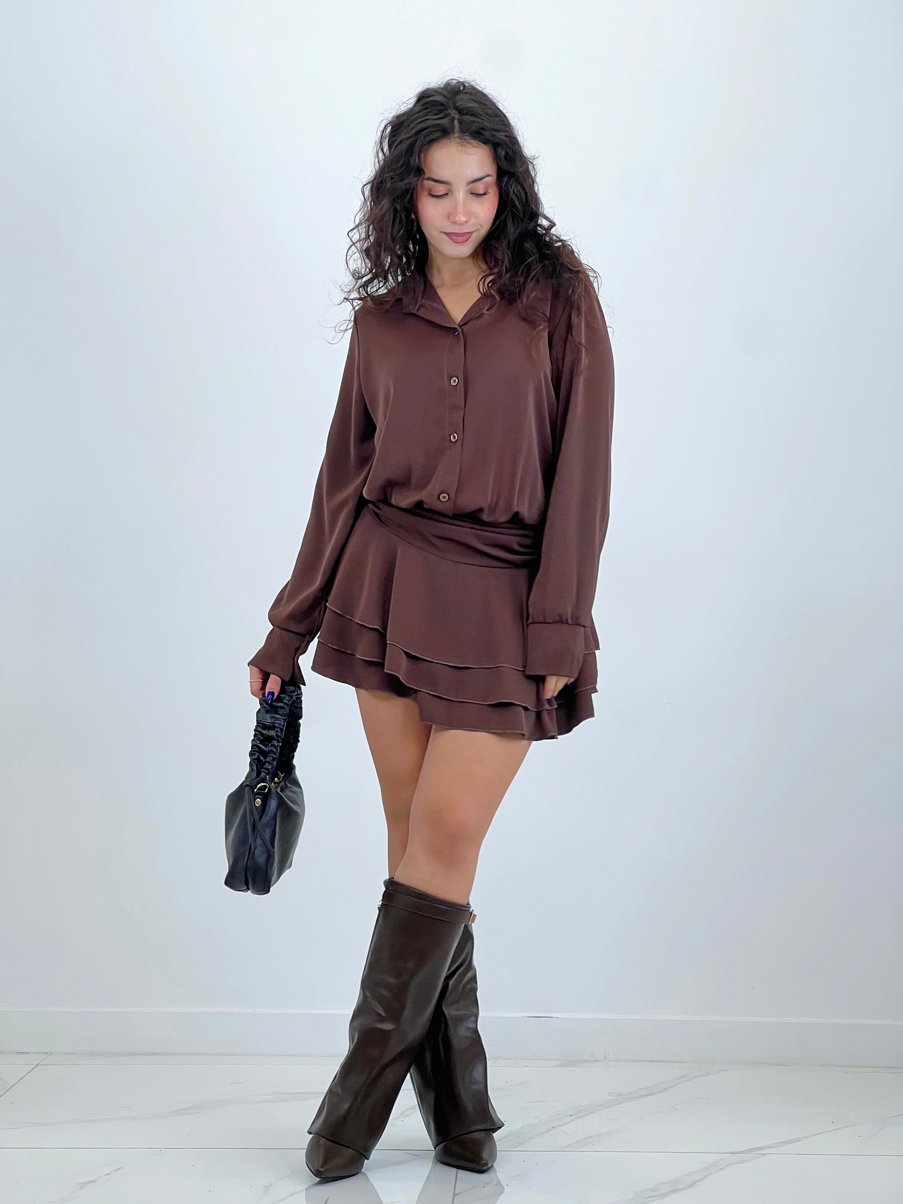 Vestido camisero falda volantes