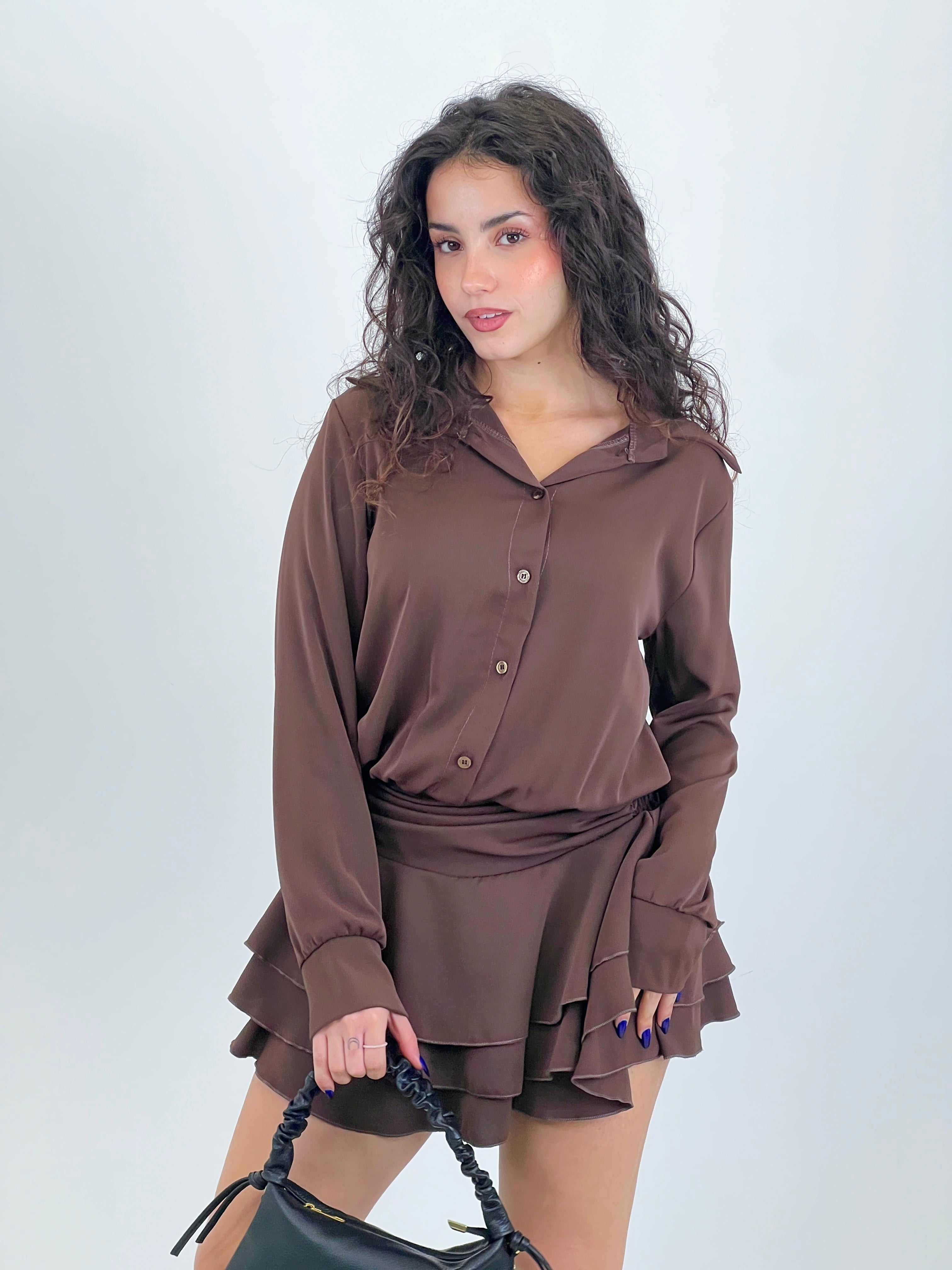 Vestido camisero falda volantes