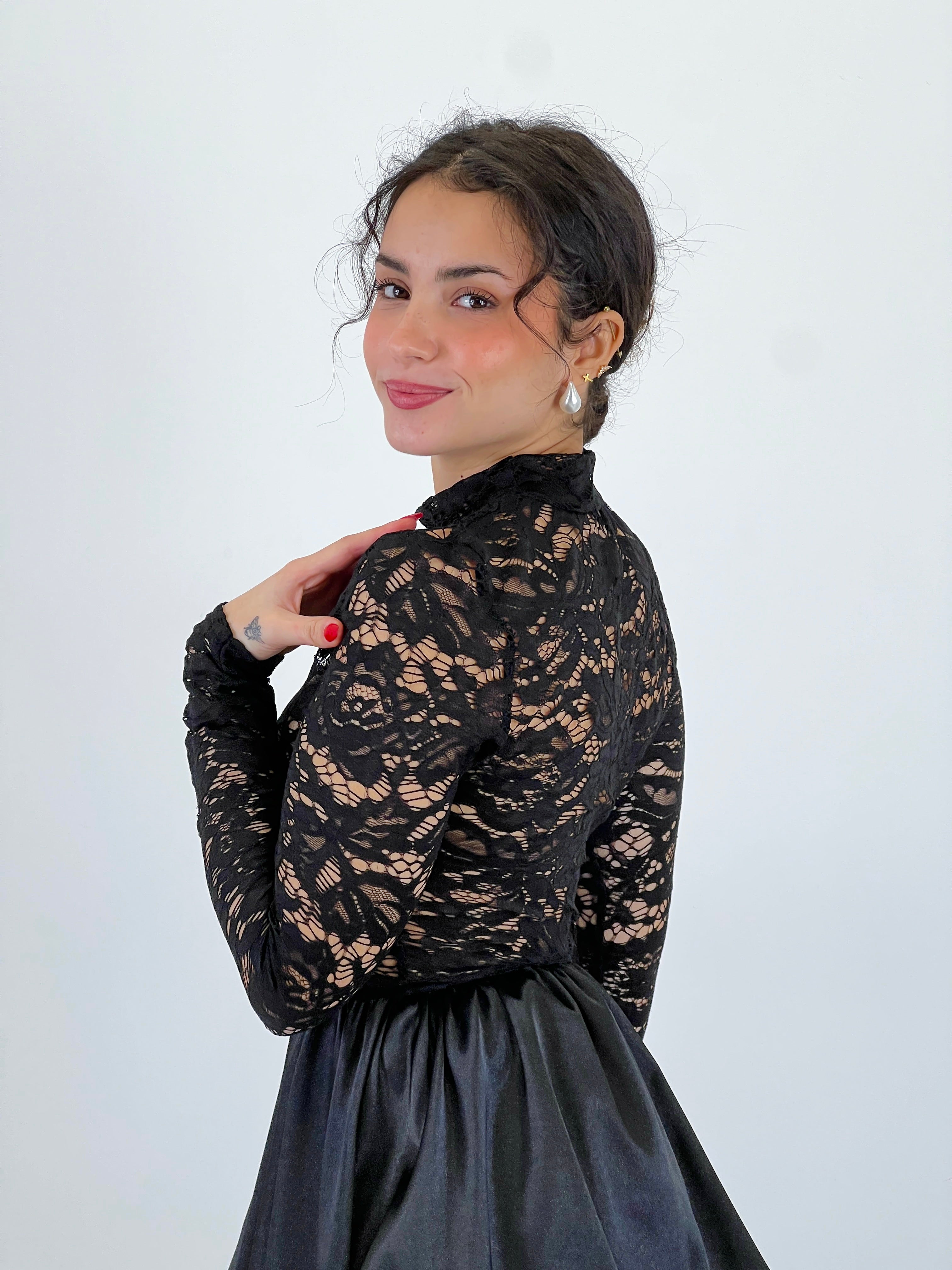 Vestido encaje falda globo