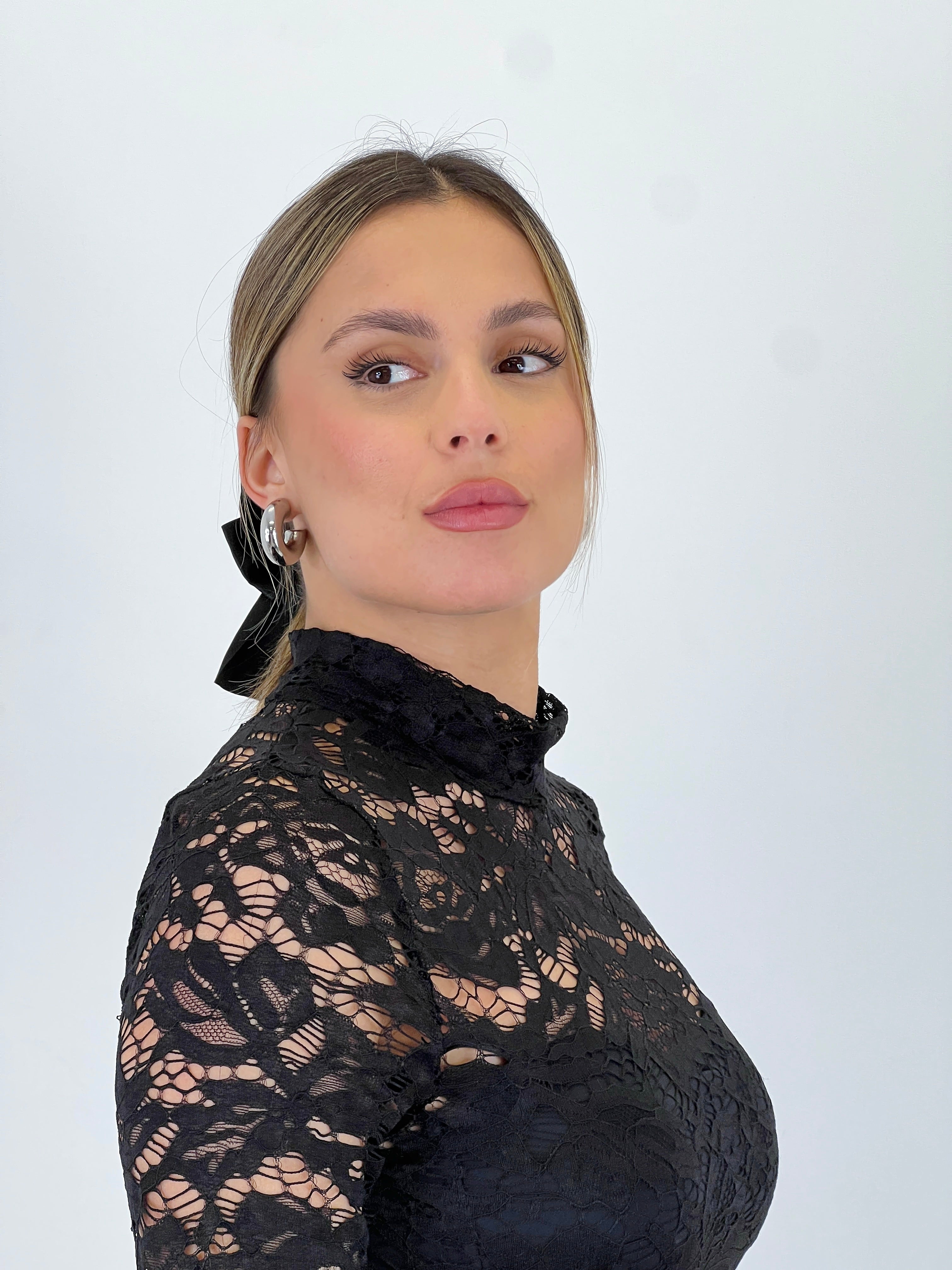 Vestido encaje falda globo