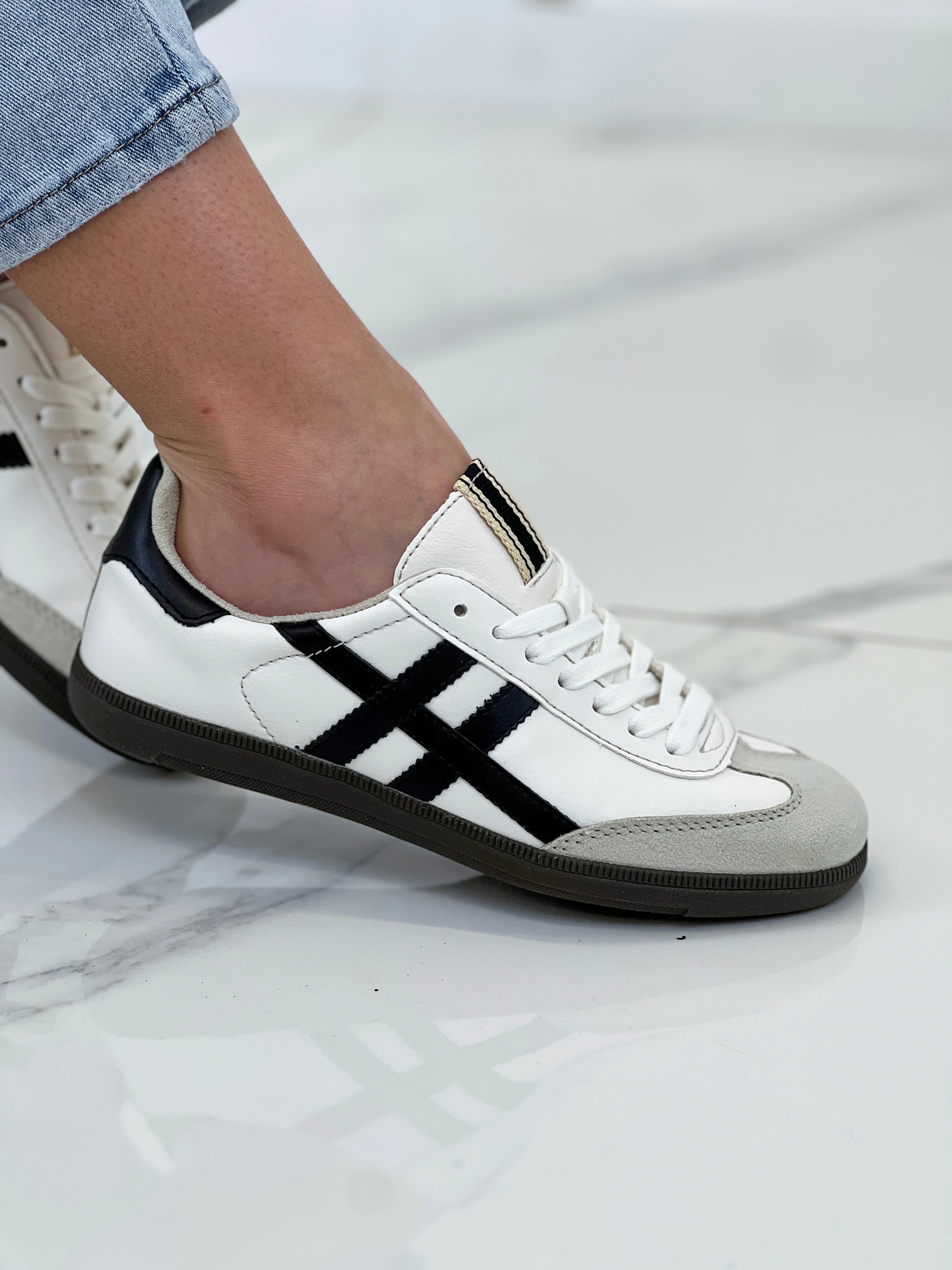 Zapatillas planas combinadas