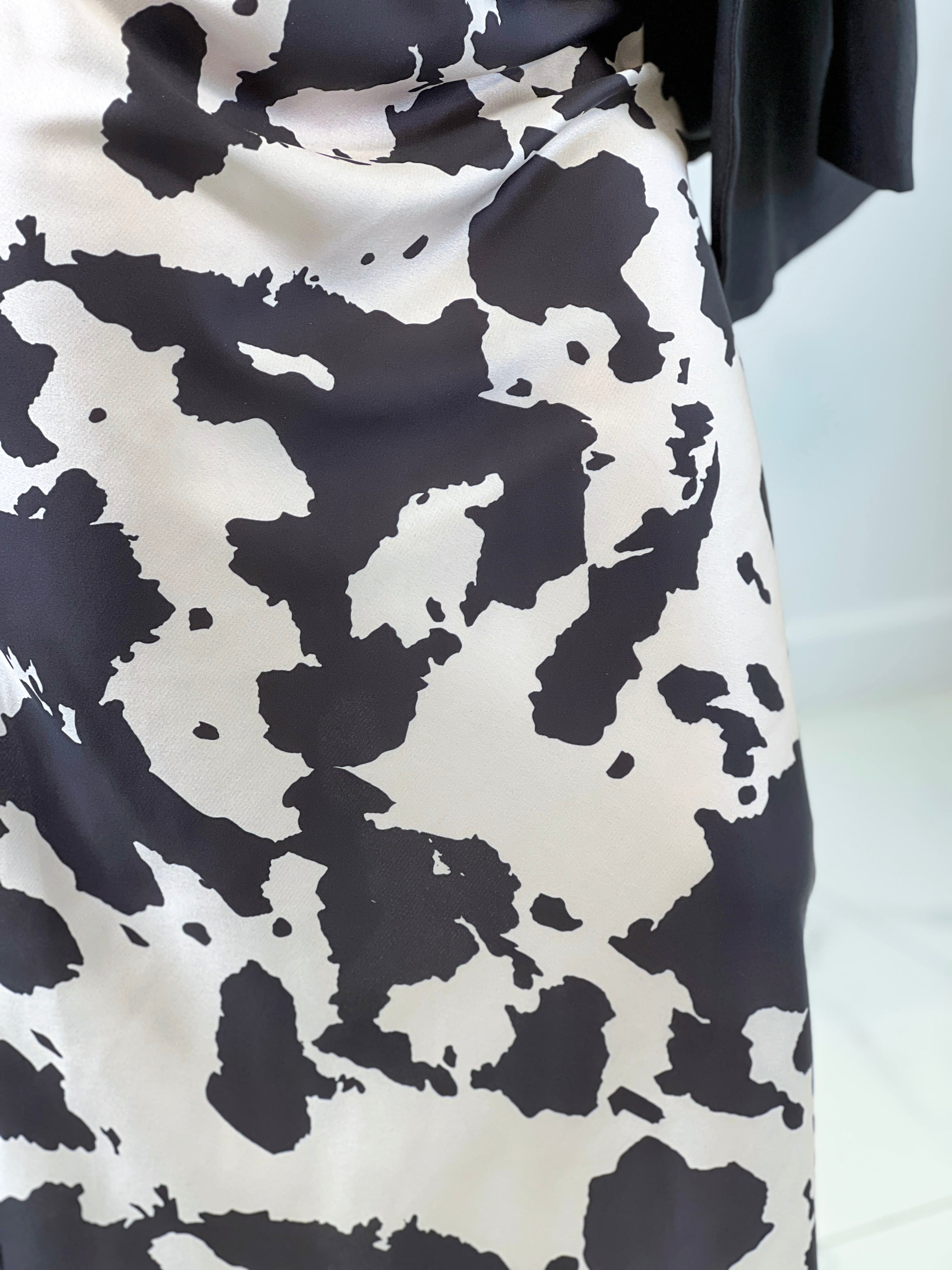 Faldilla de ras estampat de vaca