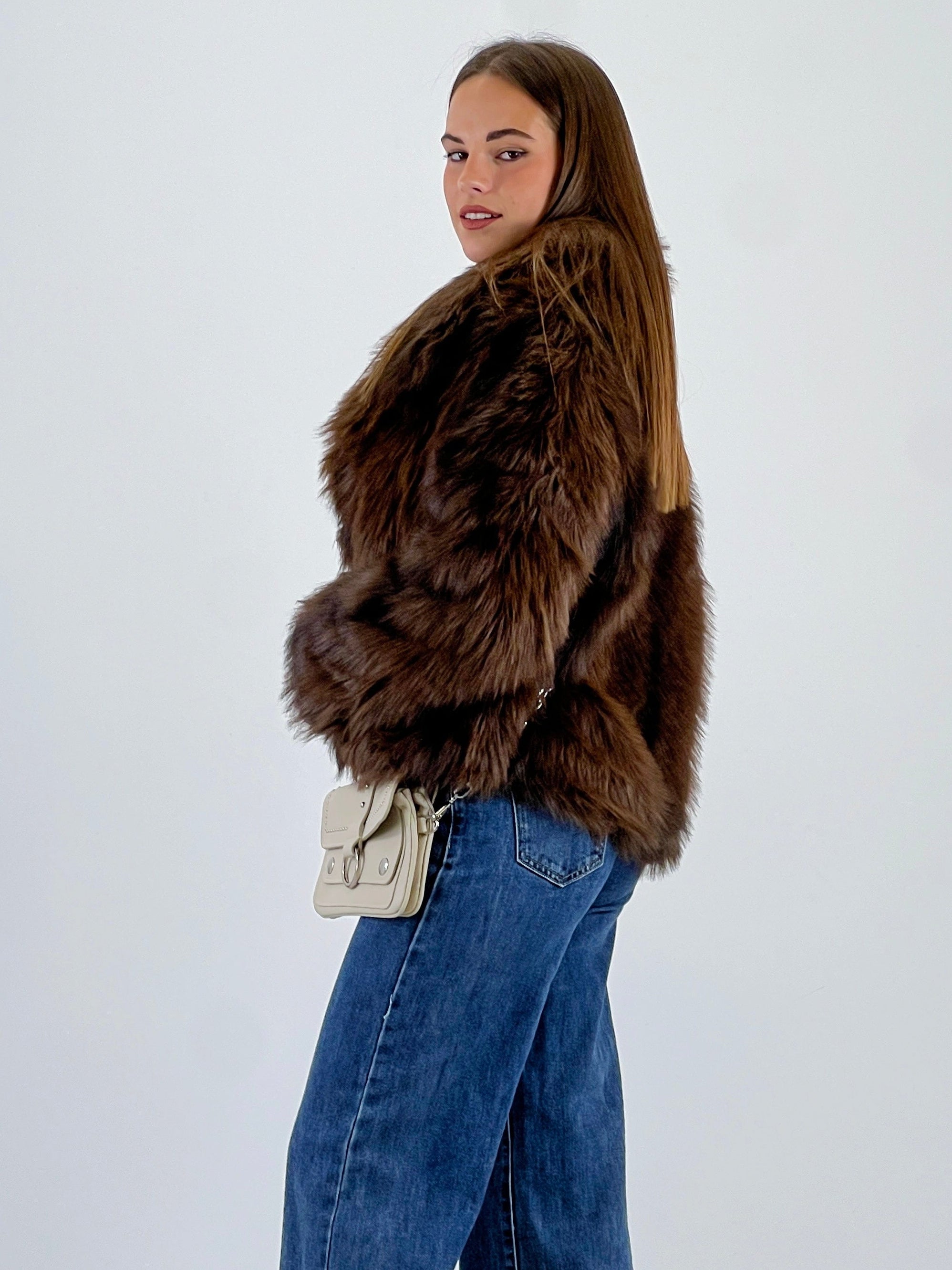 Chaqueta pelo cuello solapa