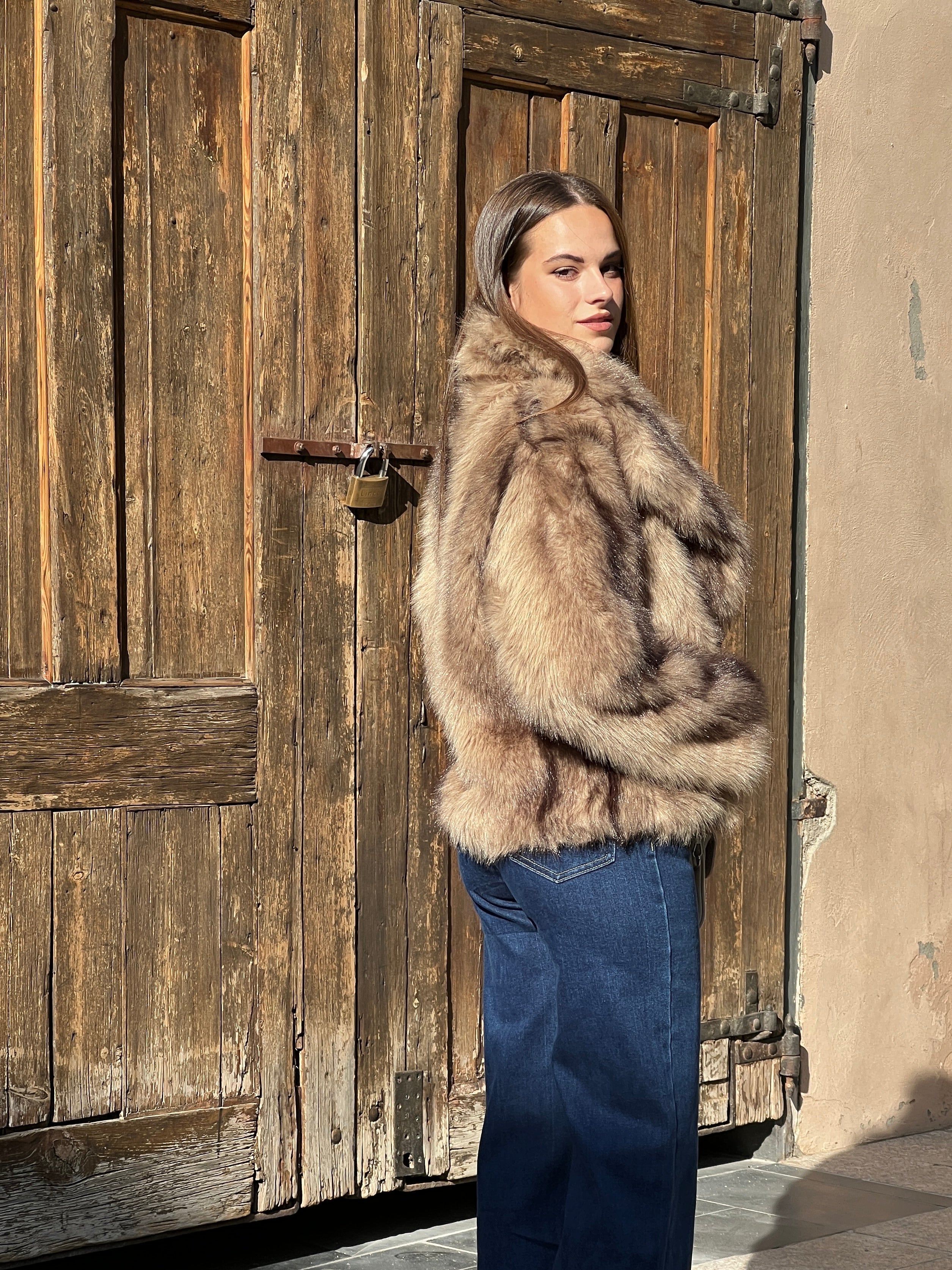 Chaqueta pelo cuello solapa