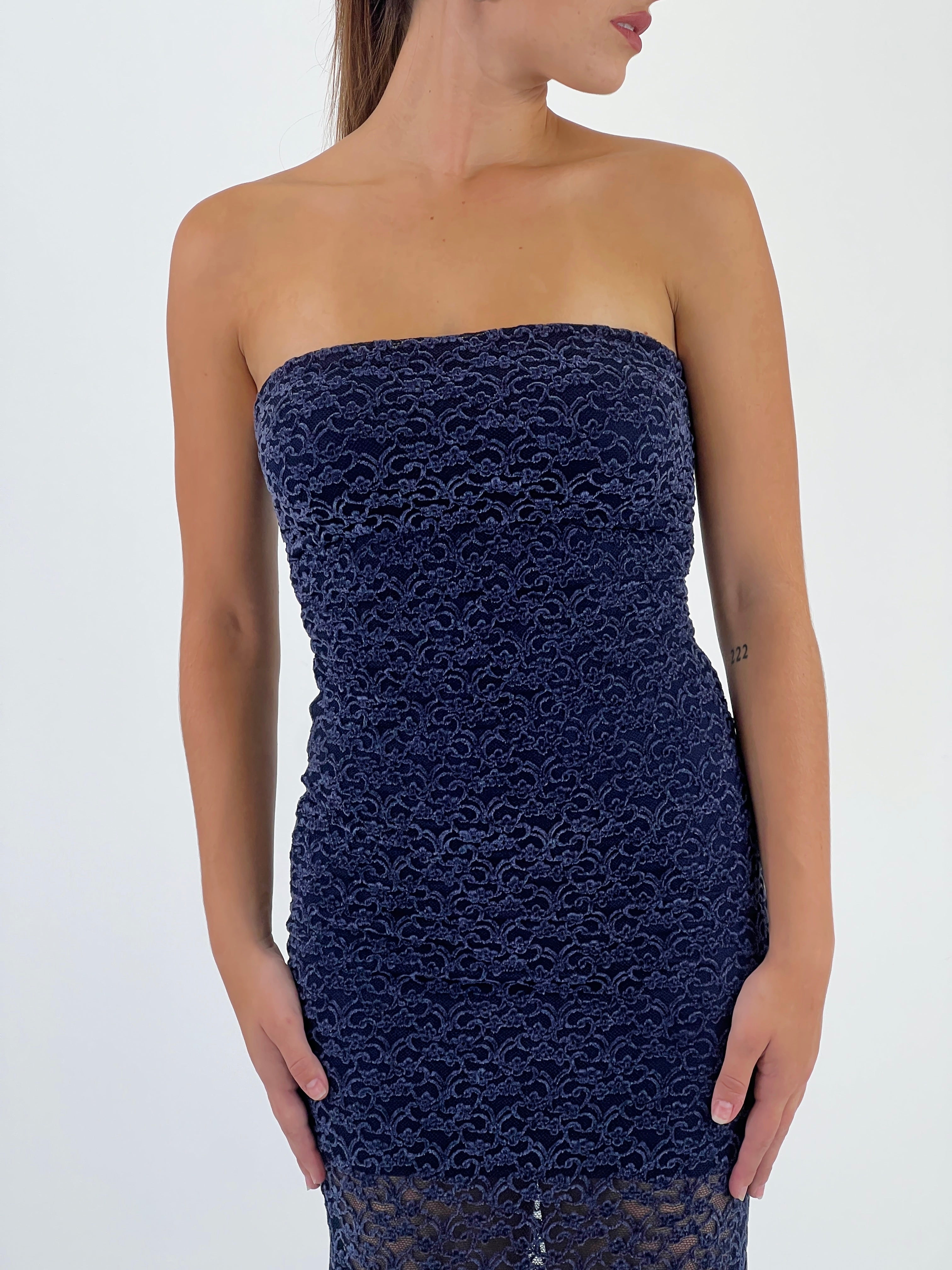 Vestido palabra de honor velvet