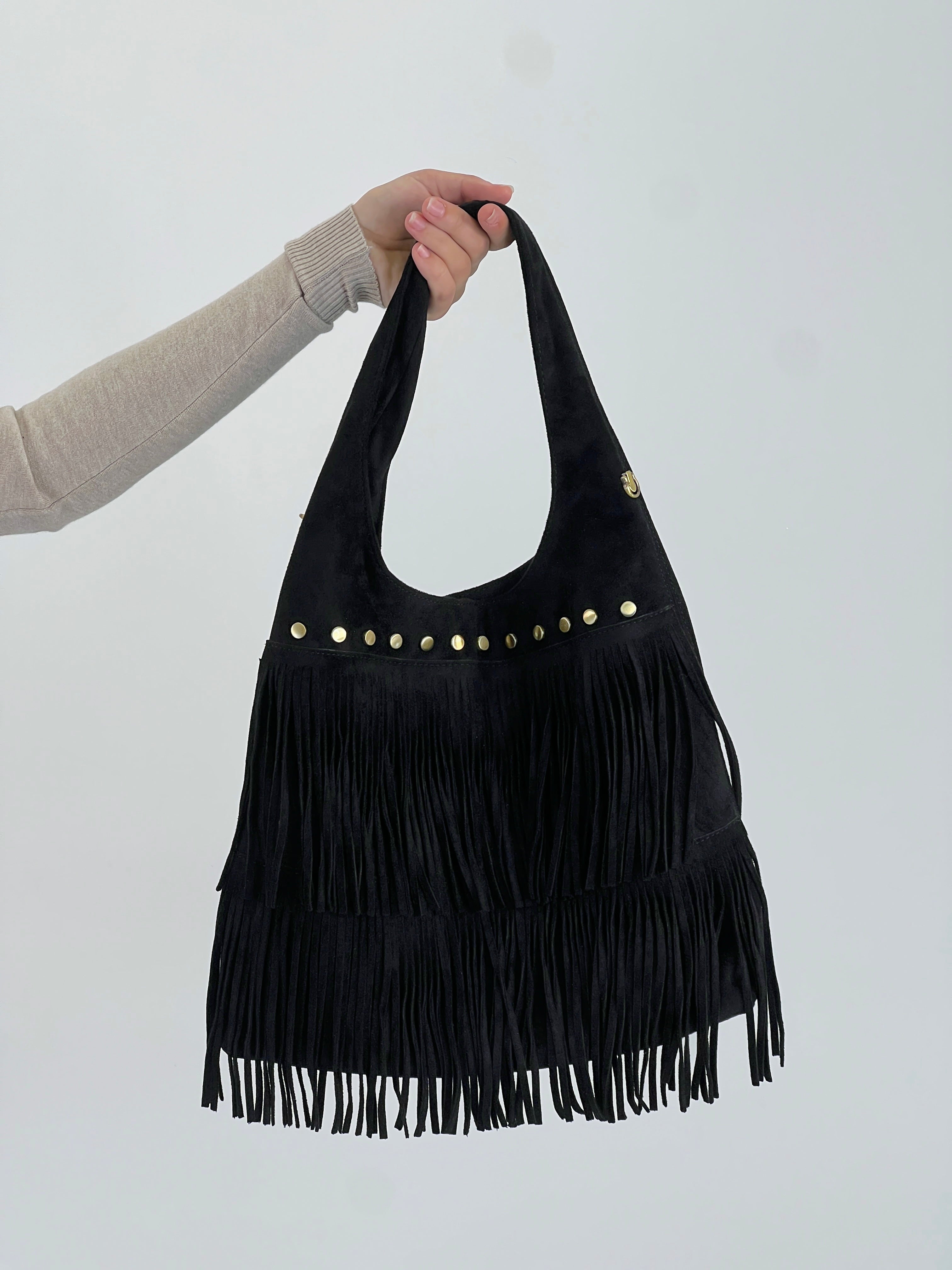 Bolso flecos tachuela