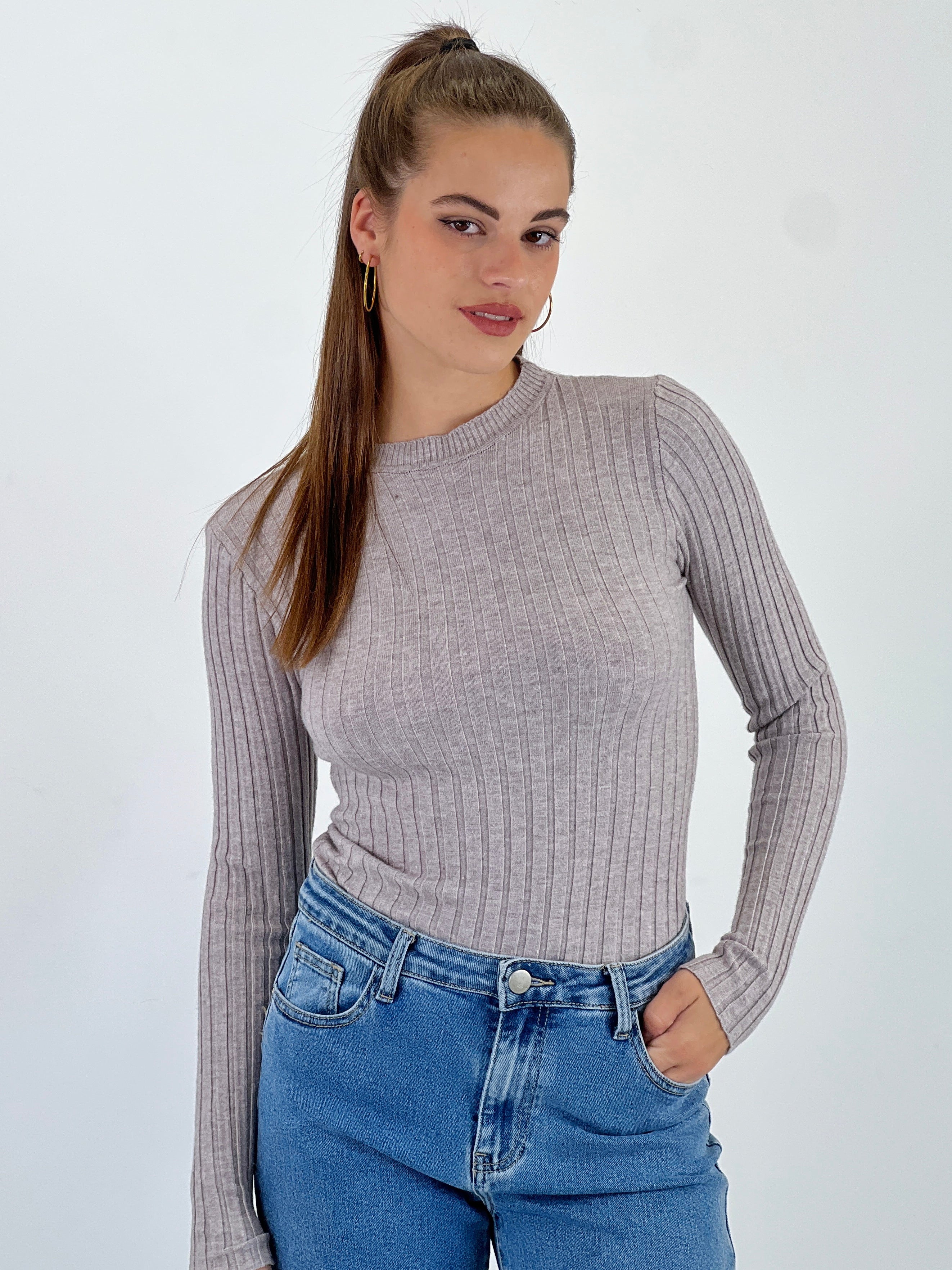 Jersey canalé cuello redondo