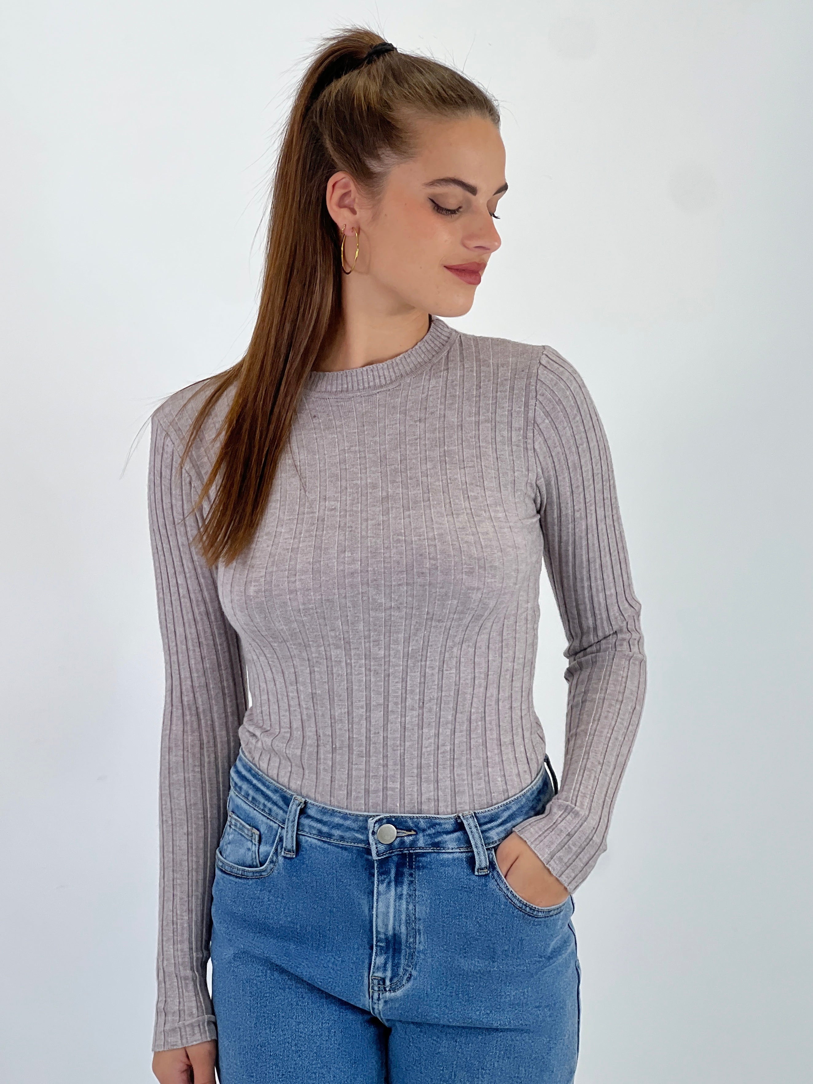 Jersey canalé cuello redondo