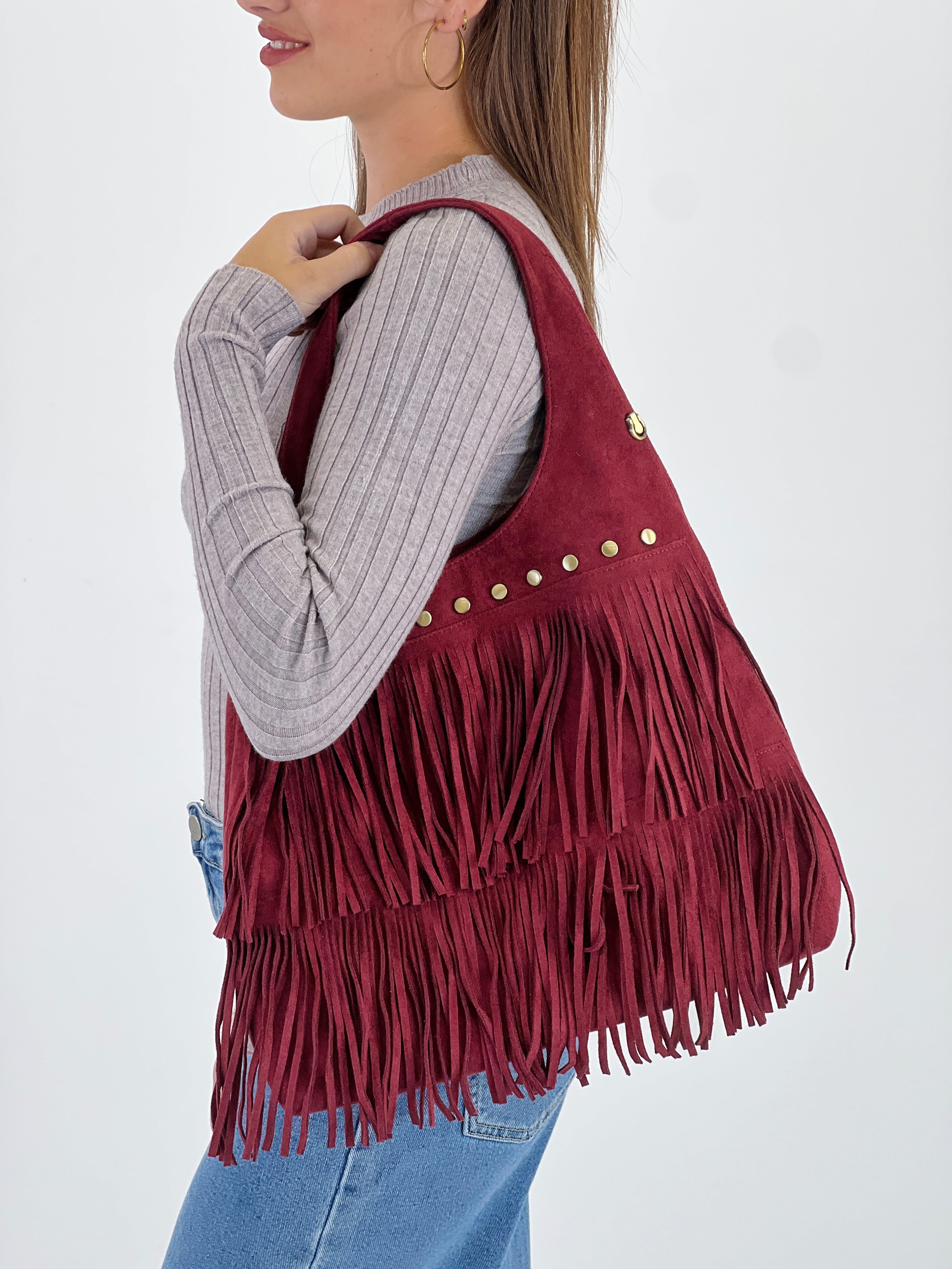 Bolso flecos tachuela