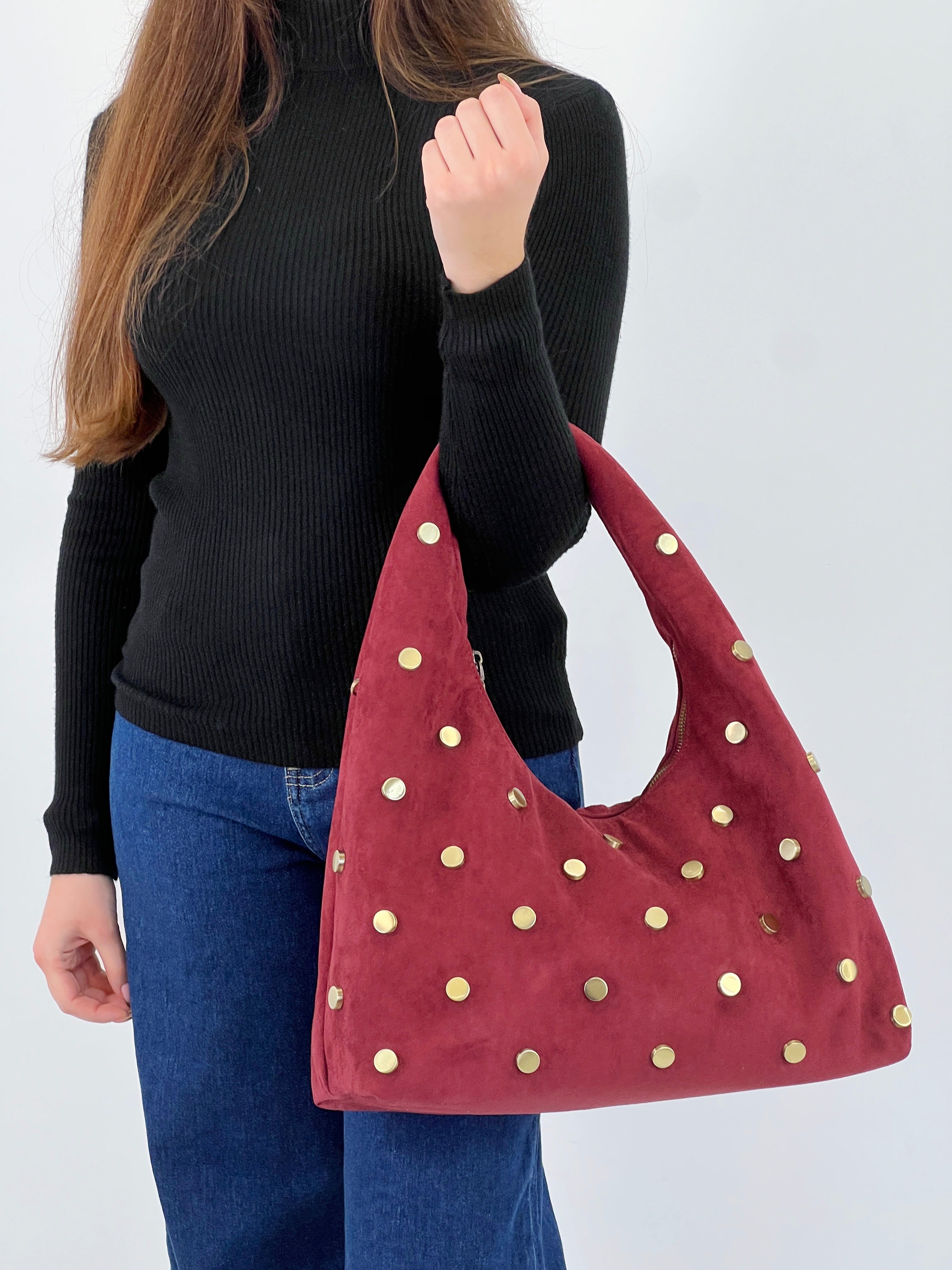 Bolsa hobo tachas