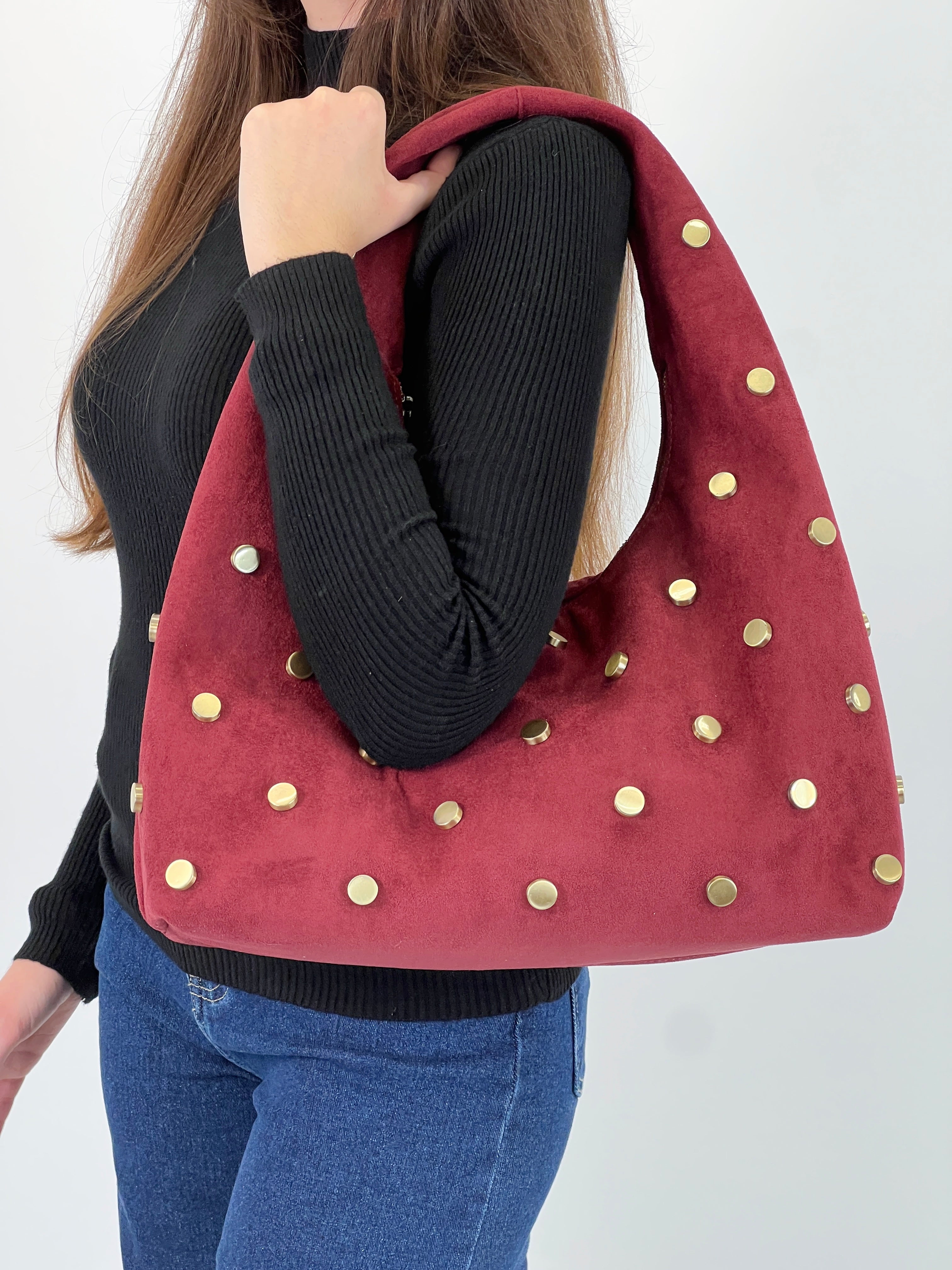 Bolsa hobo tachas