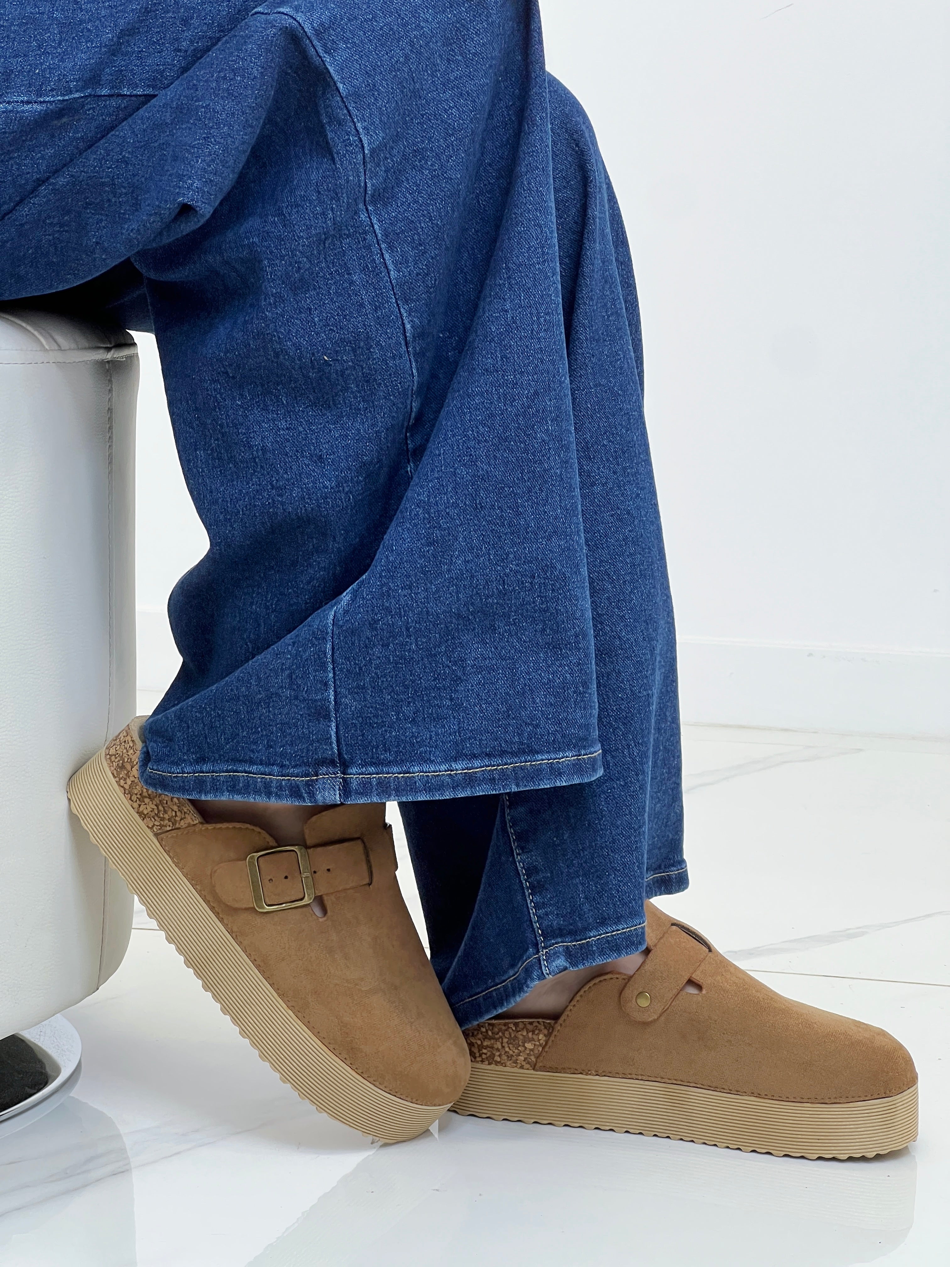 Zueco plataforma serraje