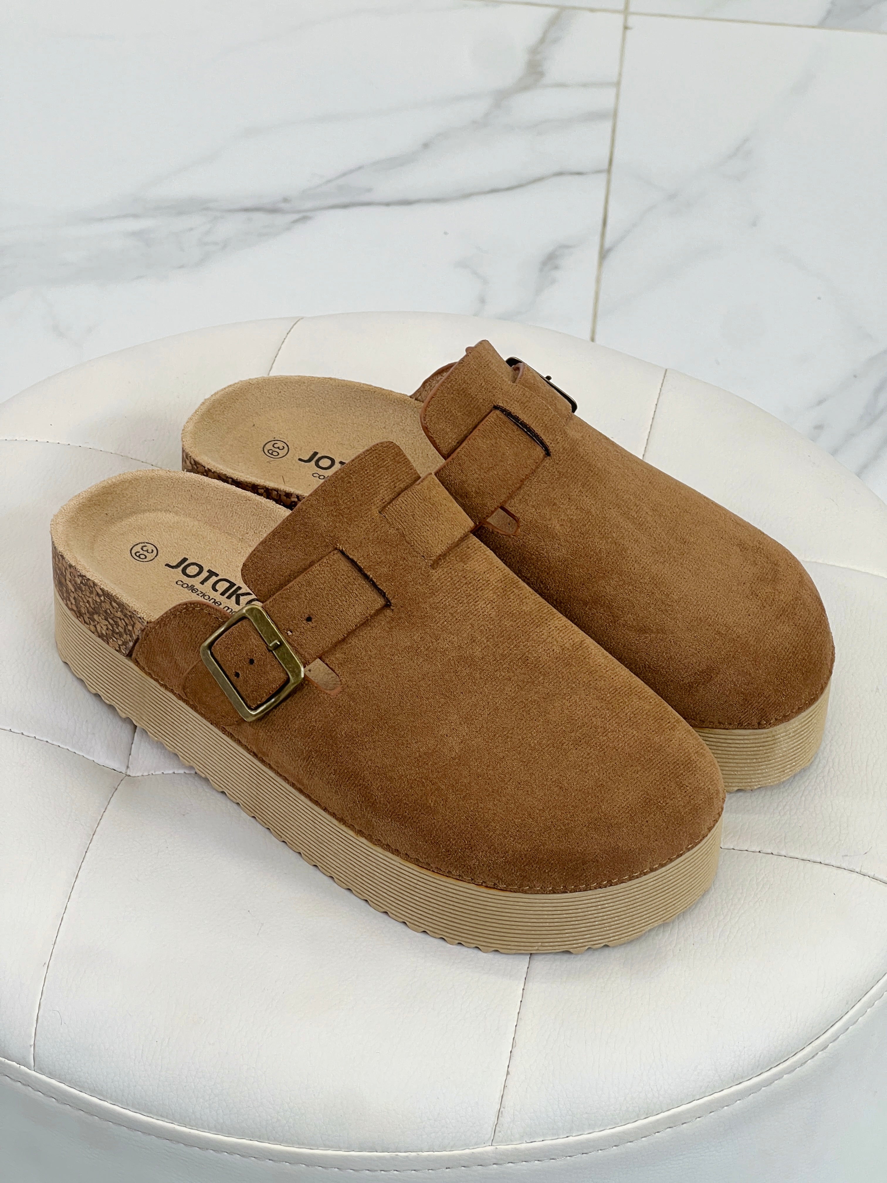 Zueco plataforma serraje