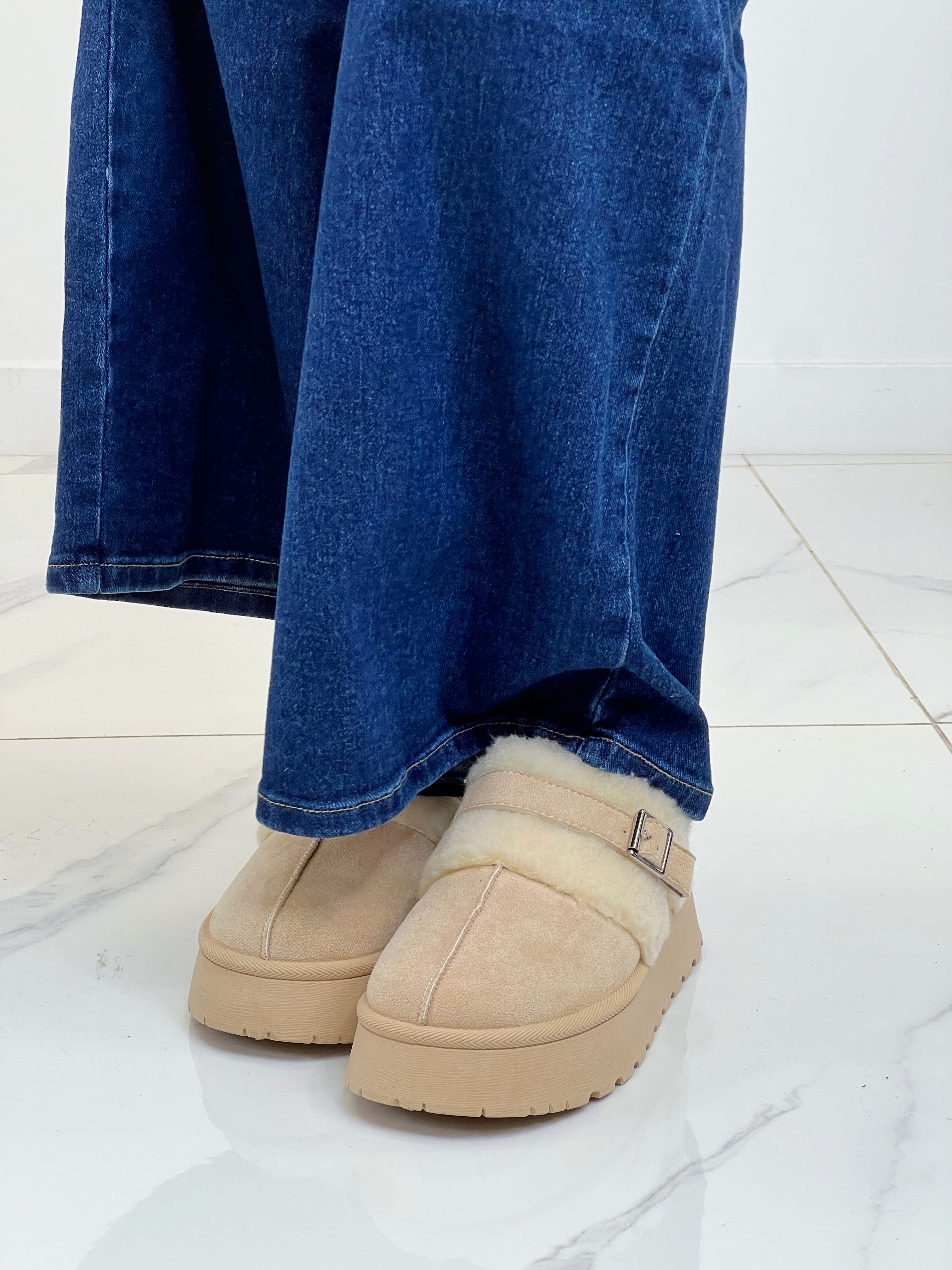 Zueco plataforma borreguito